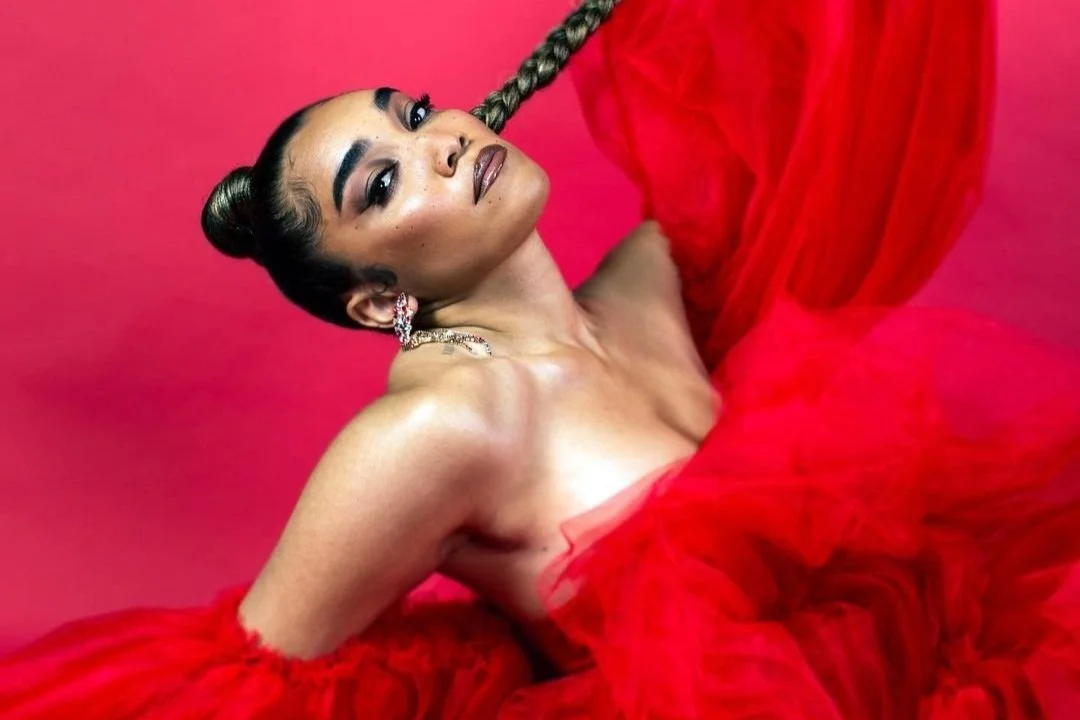 Erica Cody's latest gem, "Queen," graces the modern R&amp;B scene
