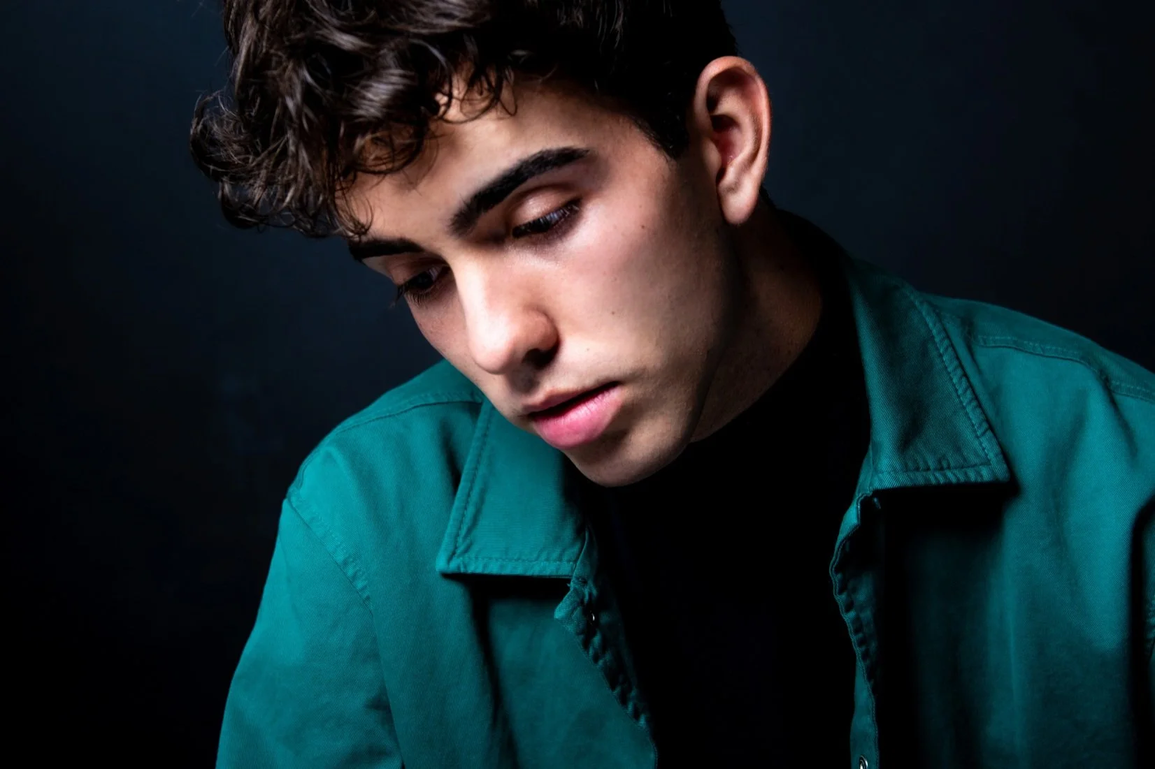 Invigorate yourself with KRYSTOF's Engaging Track "Radio"