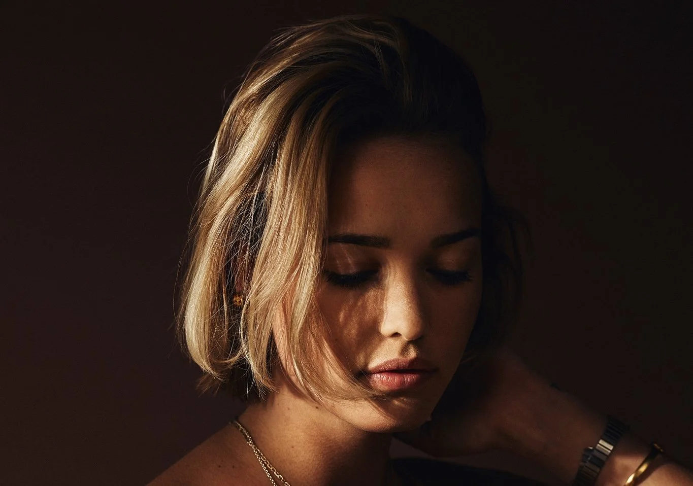 Light Your “Candles" For A Haunting Track By Resa Saffa Park