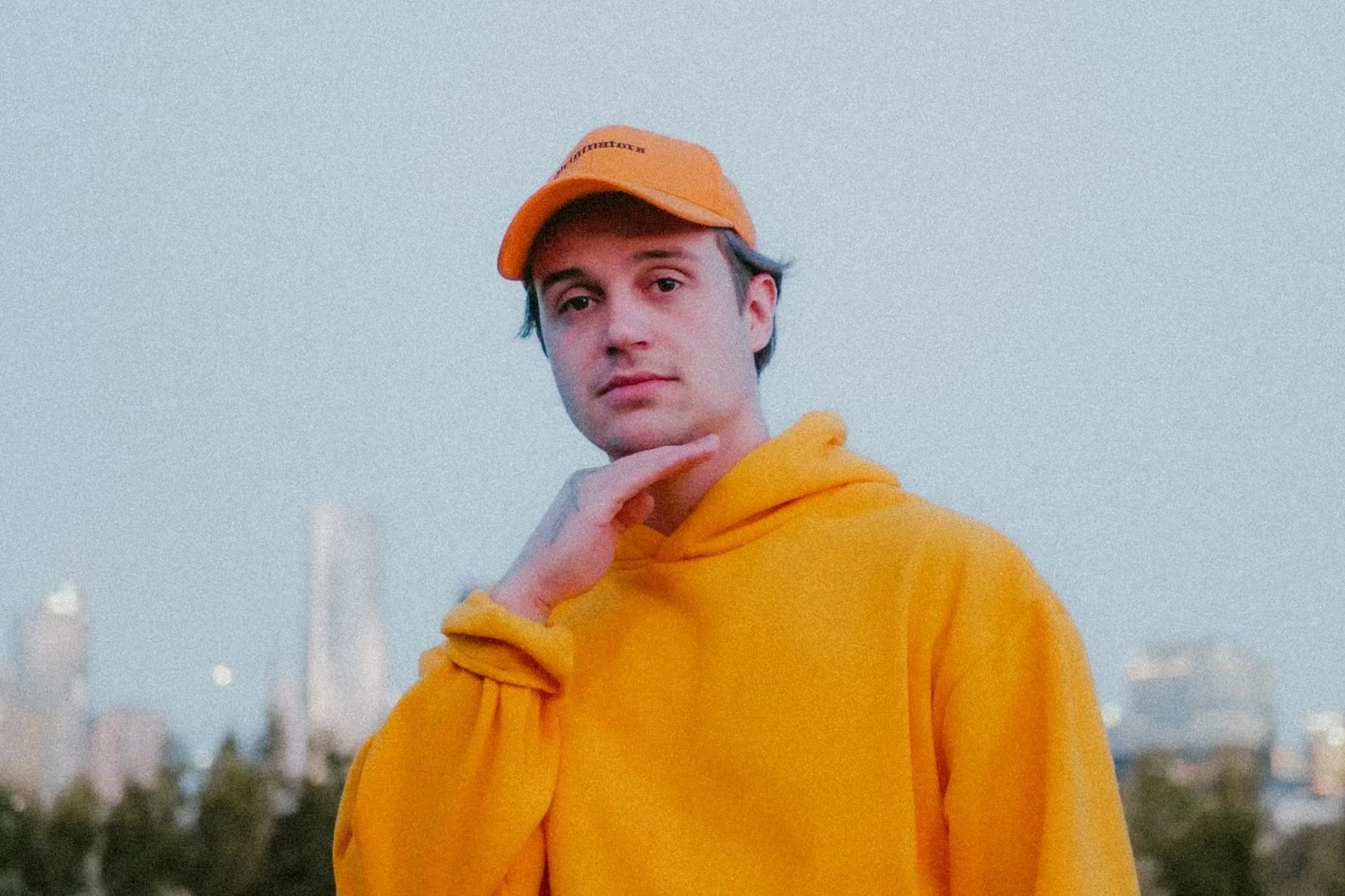 The mountains and wonders of love's through this introspective pop sound, Angus Legg "3rd grade art" (acoustic)