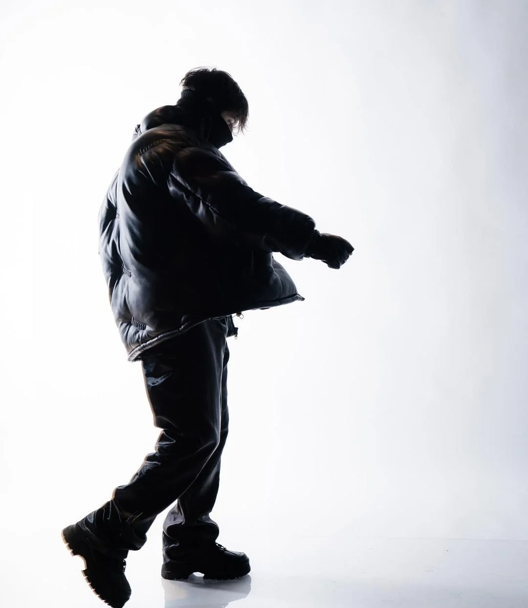 Dive Into The Gloomy World Of Airmow Through His Latest Track “Hallucination”. 