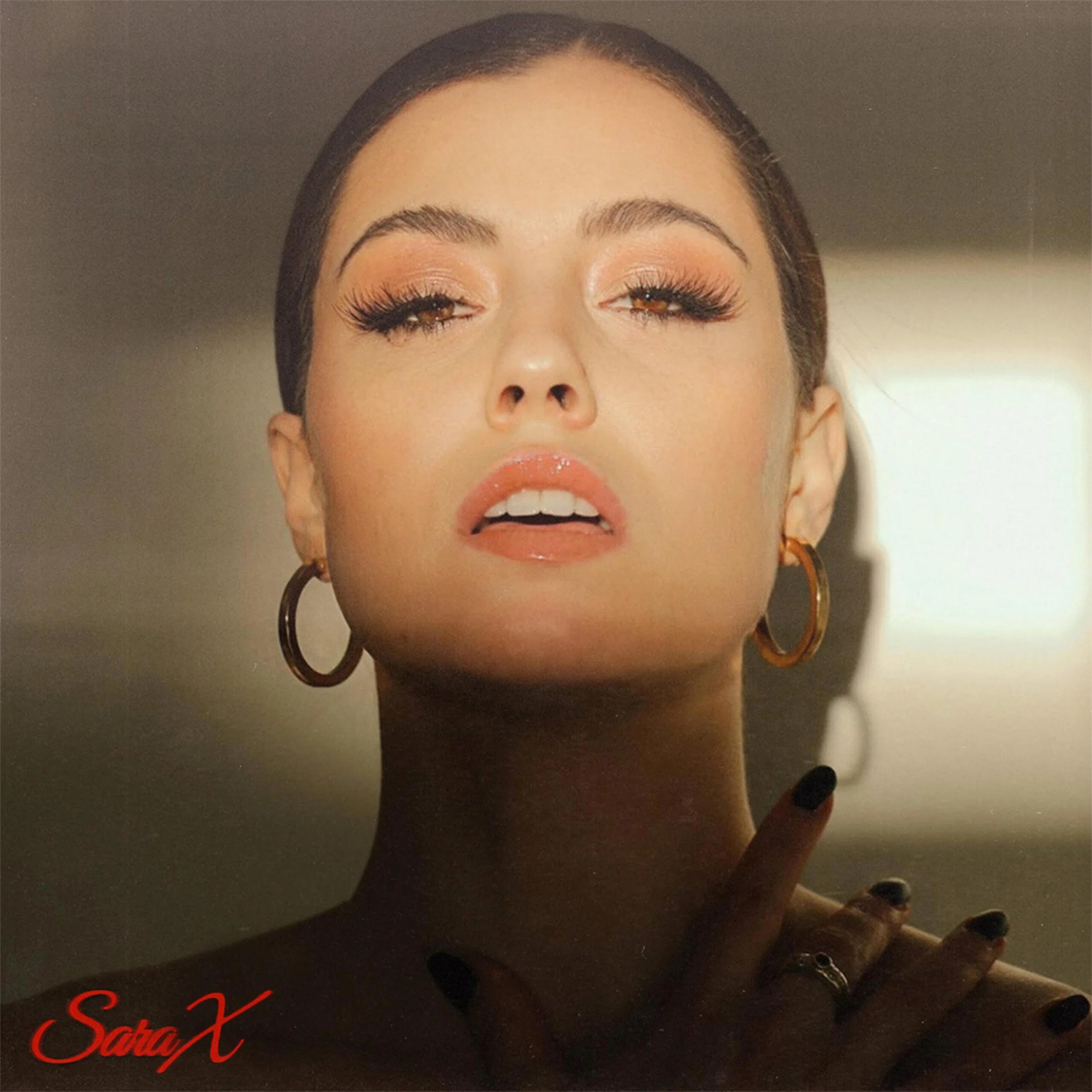 Montreal Singer Sara Diamond gets Her Break-Up ‘W’ With “Happy With Me”