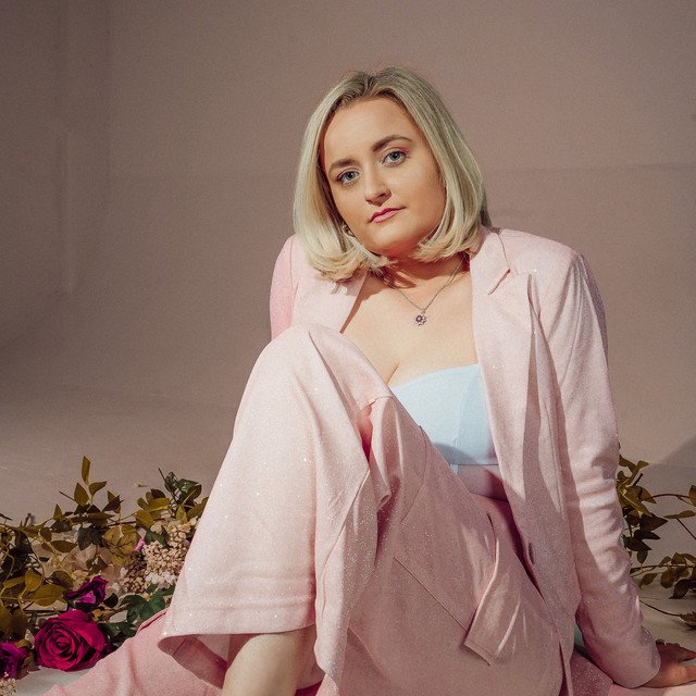 Fleeting Emotions — Beth De Bacci's Song “Leave Me Behind” Confronts Unrequited Love