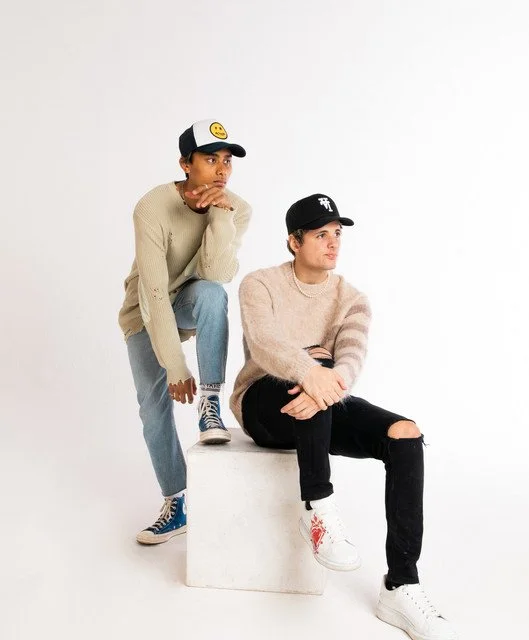 Unleashing Sensual Intimacy: Calabasas and Trinidad Cardona Unite in "Gentle"