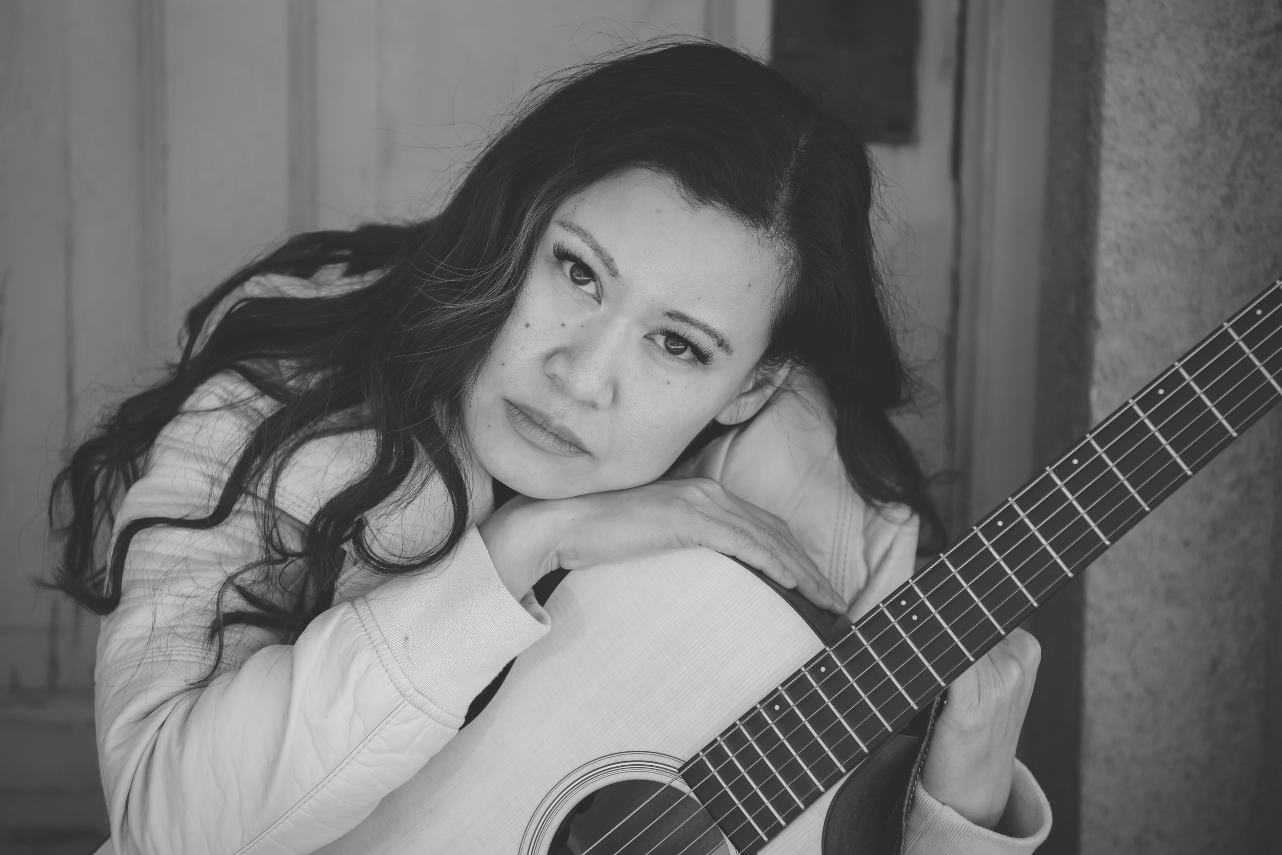 A Labyrinth of Simplicity: Melyssa Lee's Debut EP 'Simply' Unveils a Profound Journey through Love, Loss, and Life.