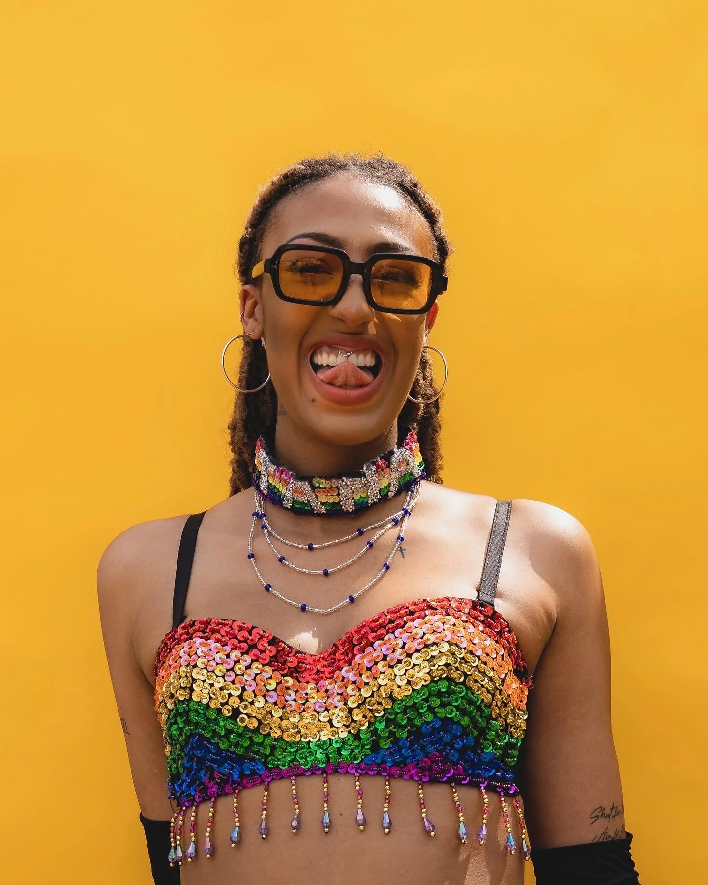 Tana's Enchanting Melody: A Haunting Journey through Love's Complexity in “Kiss Me Like We're Gonna Die”