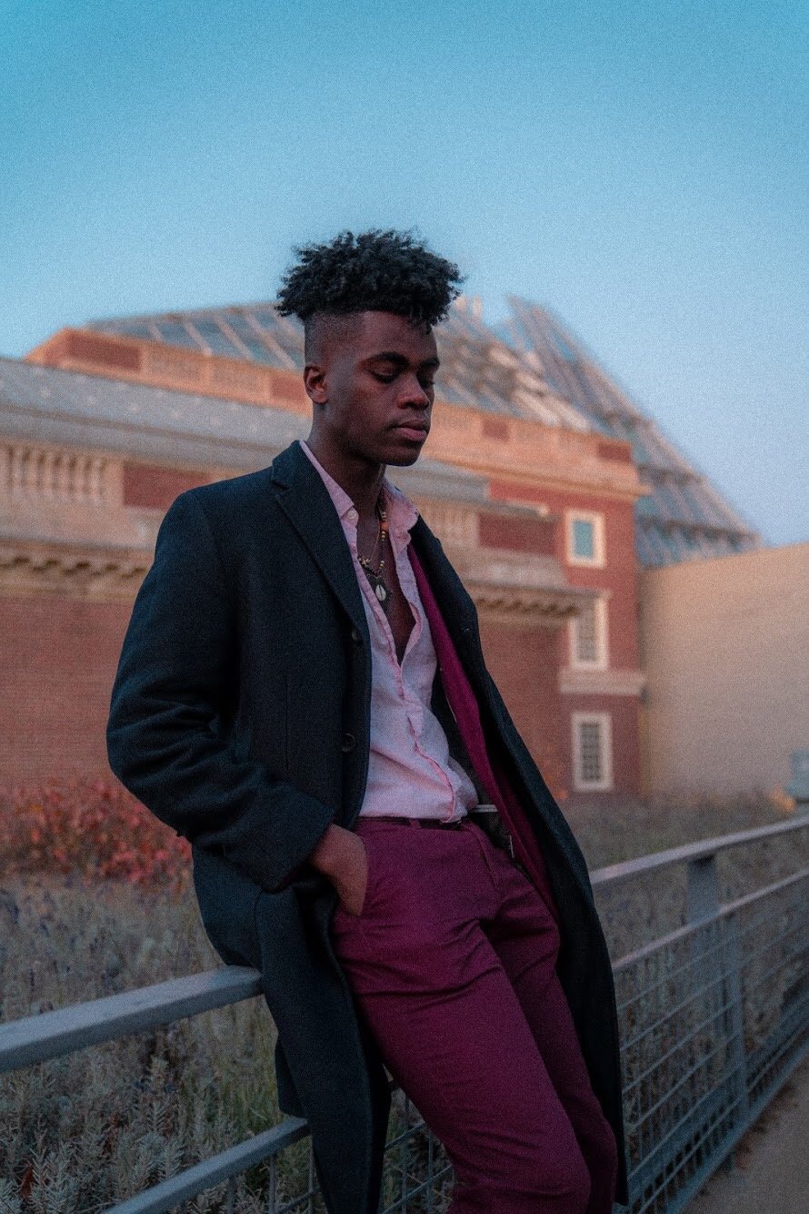 "24 Hours": A Mesmerizing Neo-Soul and Hip-Hop Fusion by the Talented Mike Osei