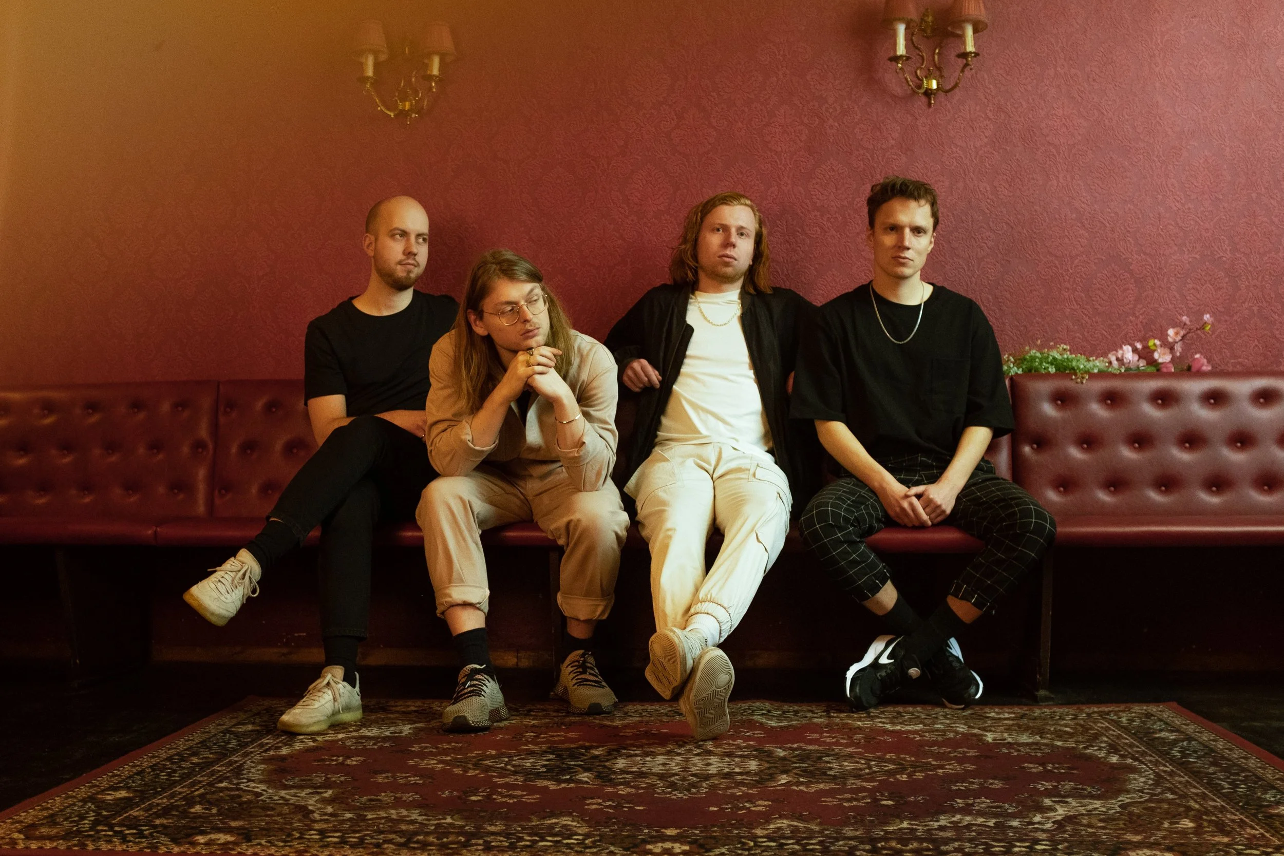 Sultans Court's 'No Pressure' Shines as an Indie Pop Solstice