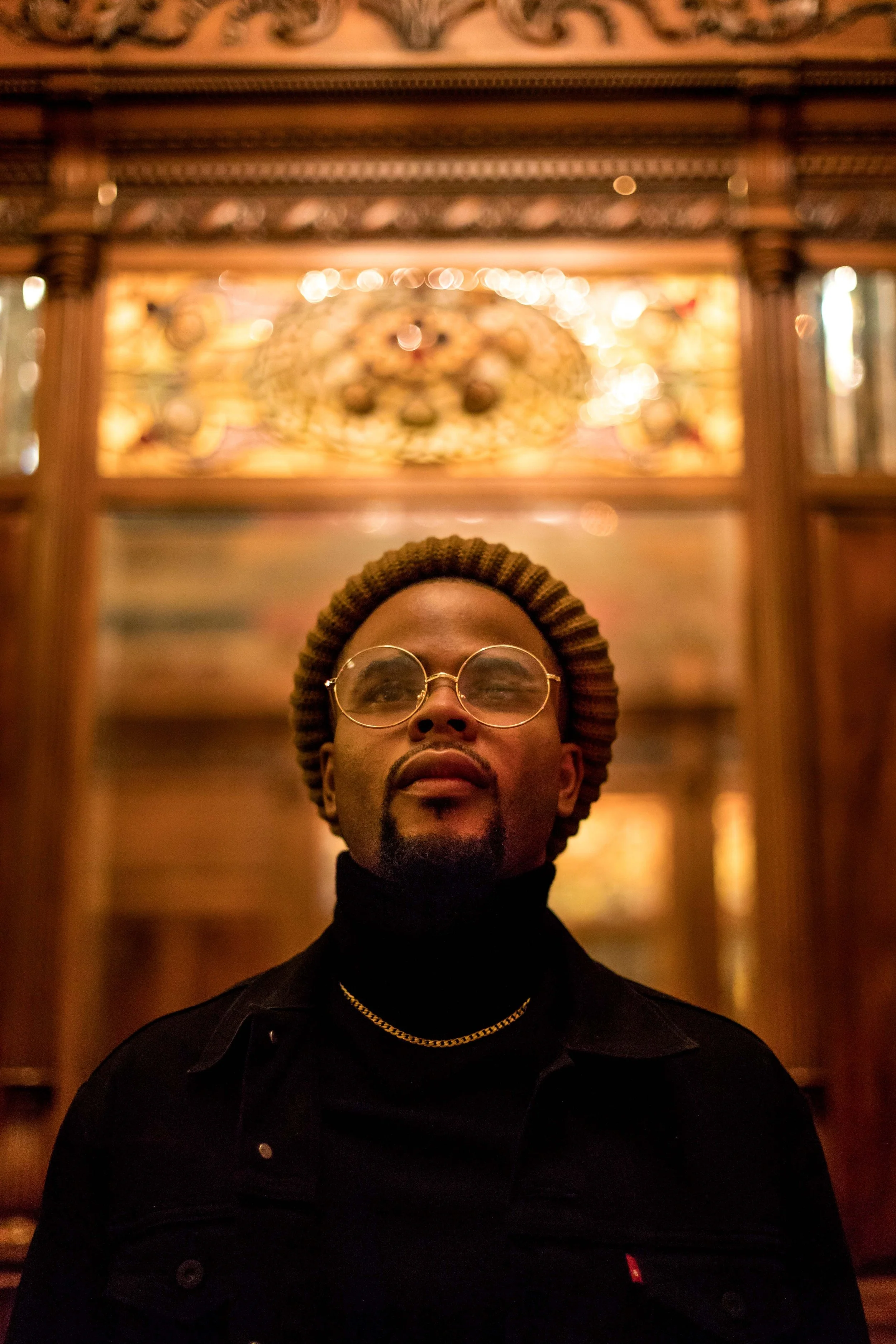 Kenny Sharp's "Hold On" Weaves a Neo Soul Serenade of Love's Tenacity