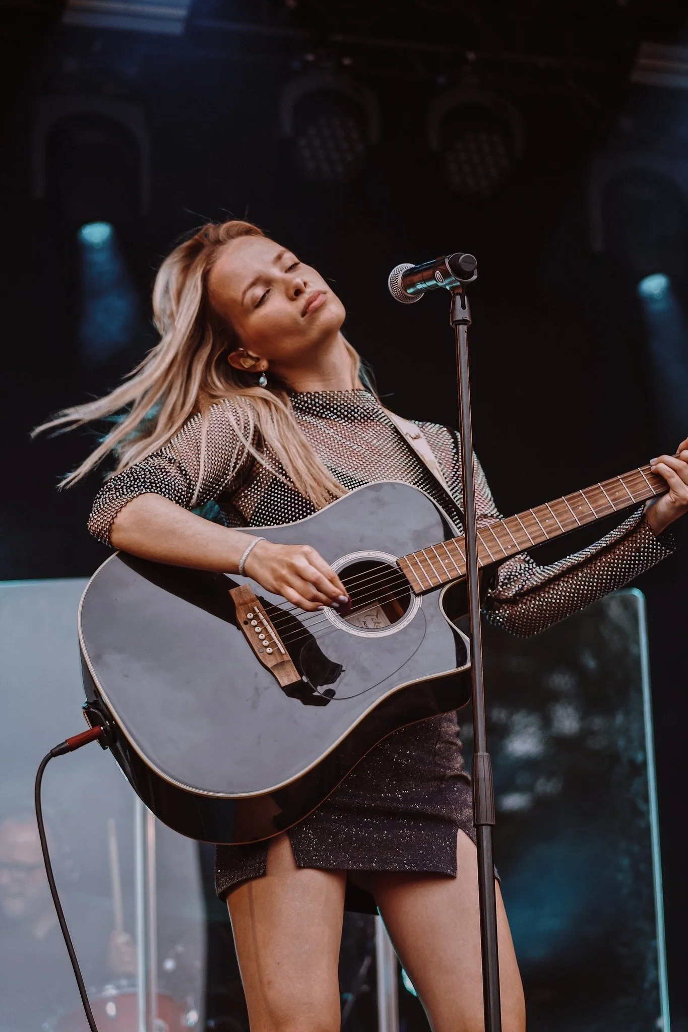 Olivia Ignites the Electro Pop Scene with the Fiery Passion of 'Remedy'