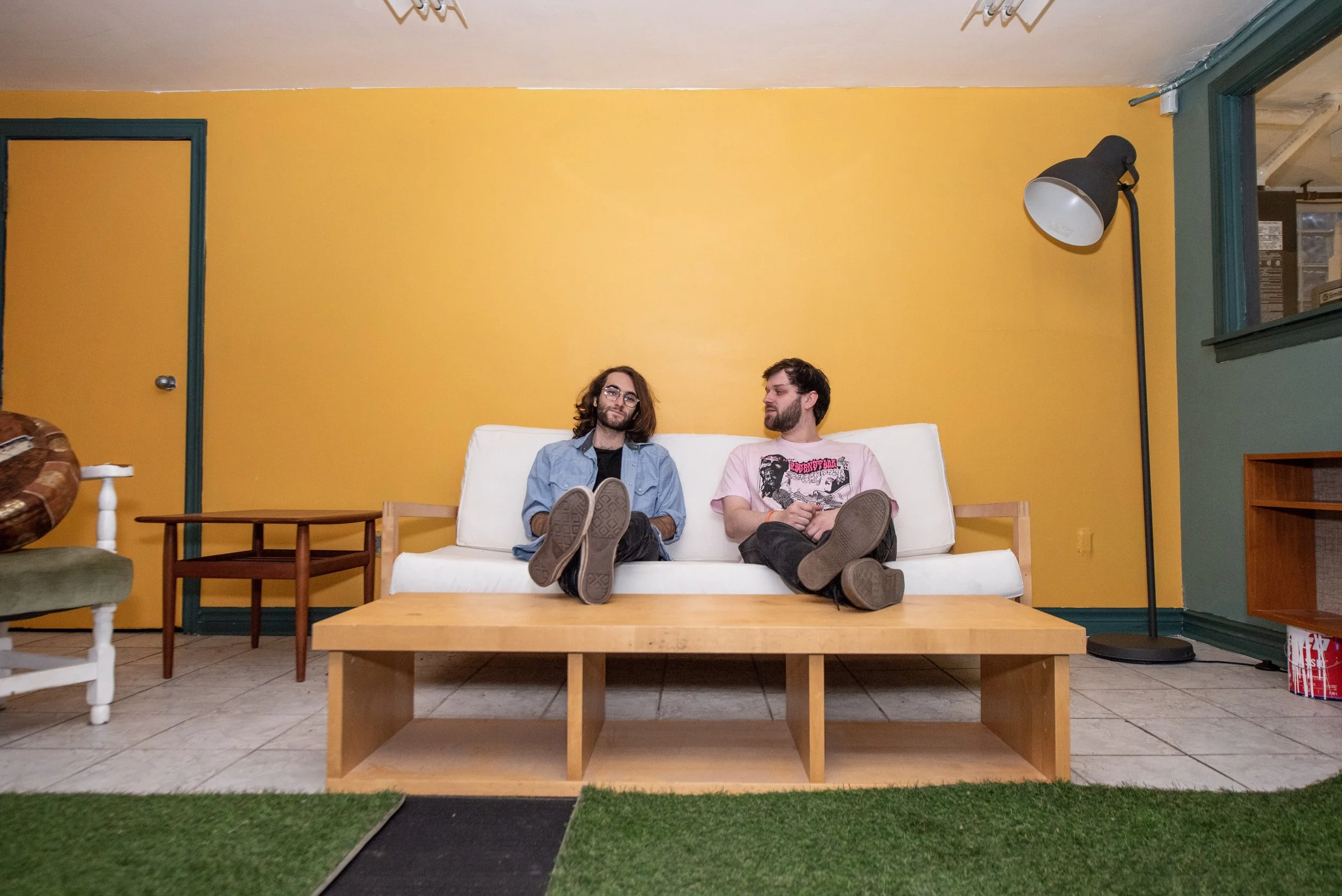 Canadian Indie Folk Duo Bad Friends With Black Cats Captivate with the Visceral Dynamism of Their New Album “I Want to Move”