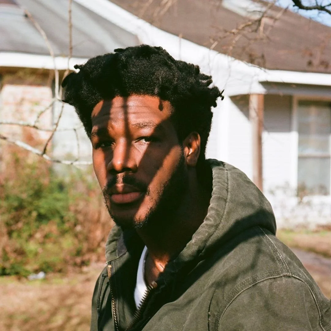 Jony Shelby Elevates Emotions with the Soulful Pull of His Single “Ledge”
