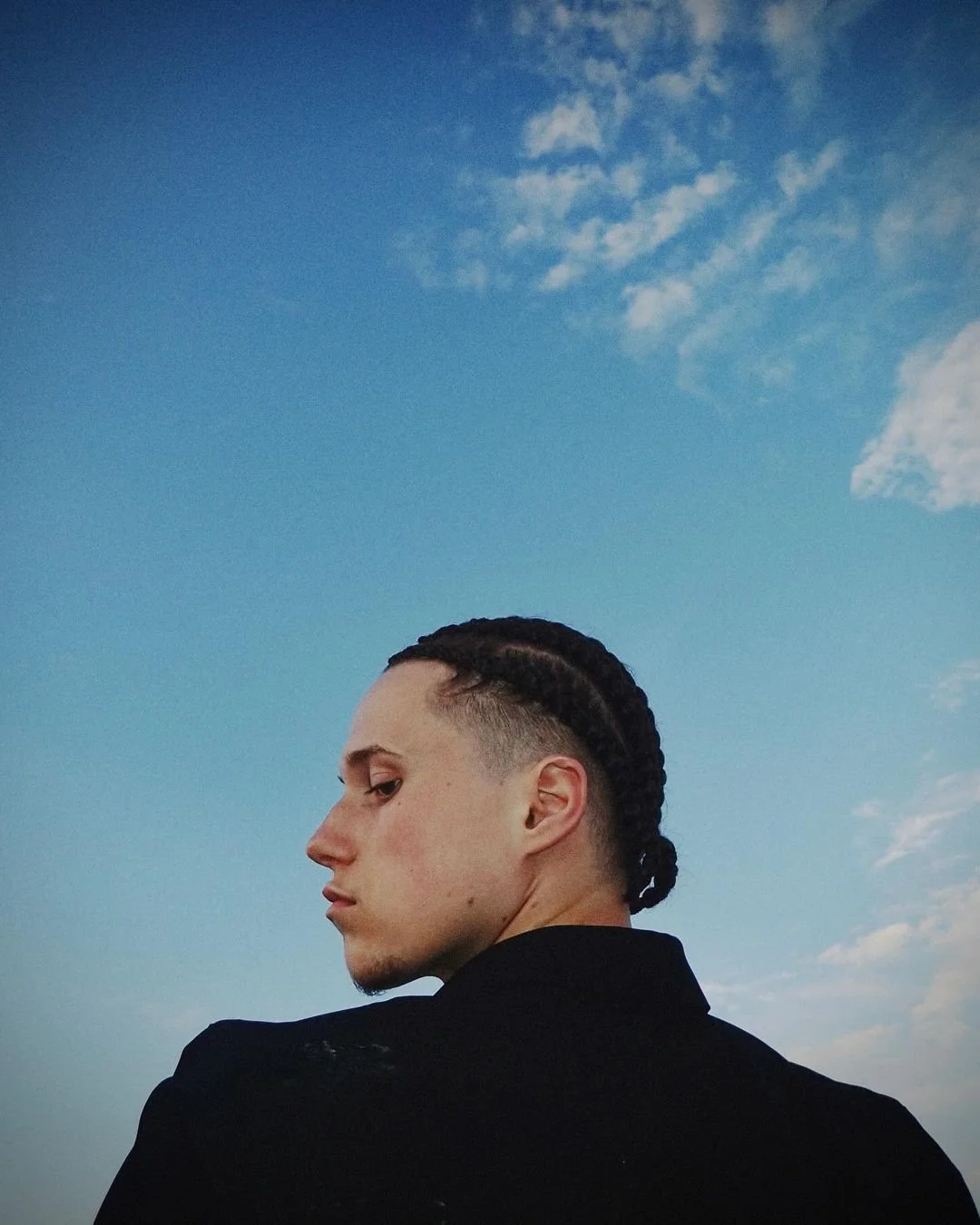Ukrainian Artist Septiminor Captivates with the Emotional Depth of “Lockmeinluv”
