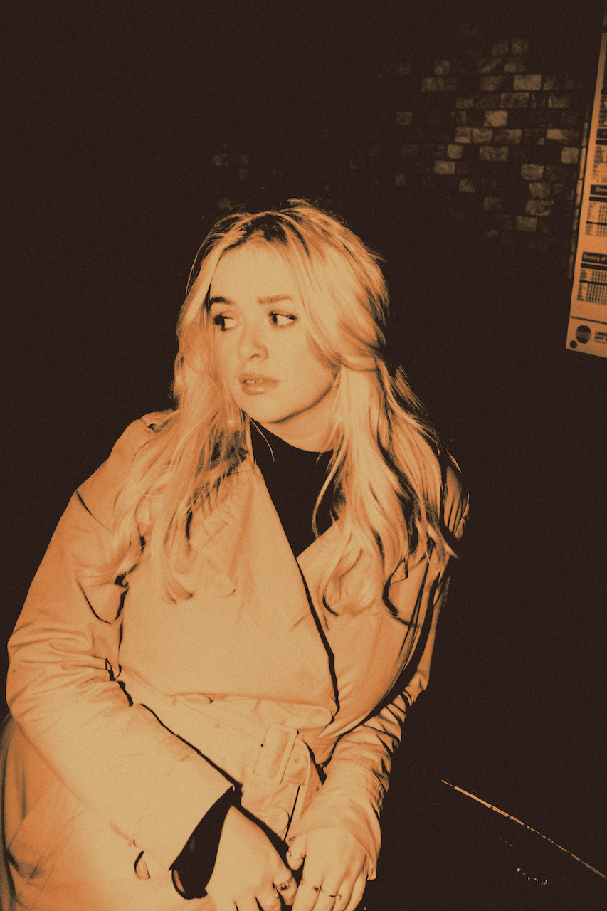 British Singer-songwriter Naomi Campbell Captivates with Intimate Grace in Her Single “Don’t You Mind”