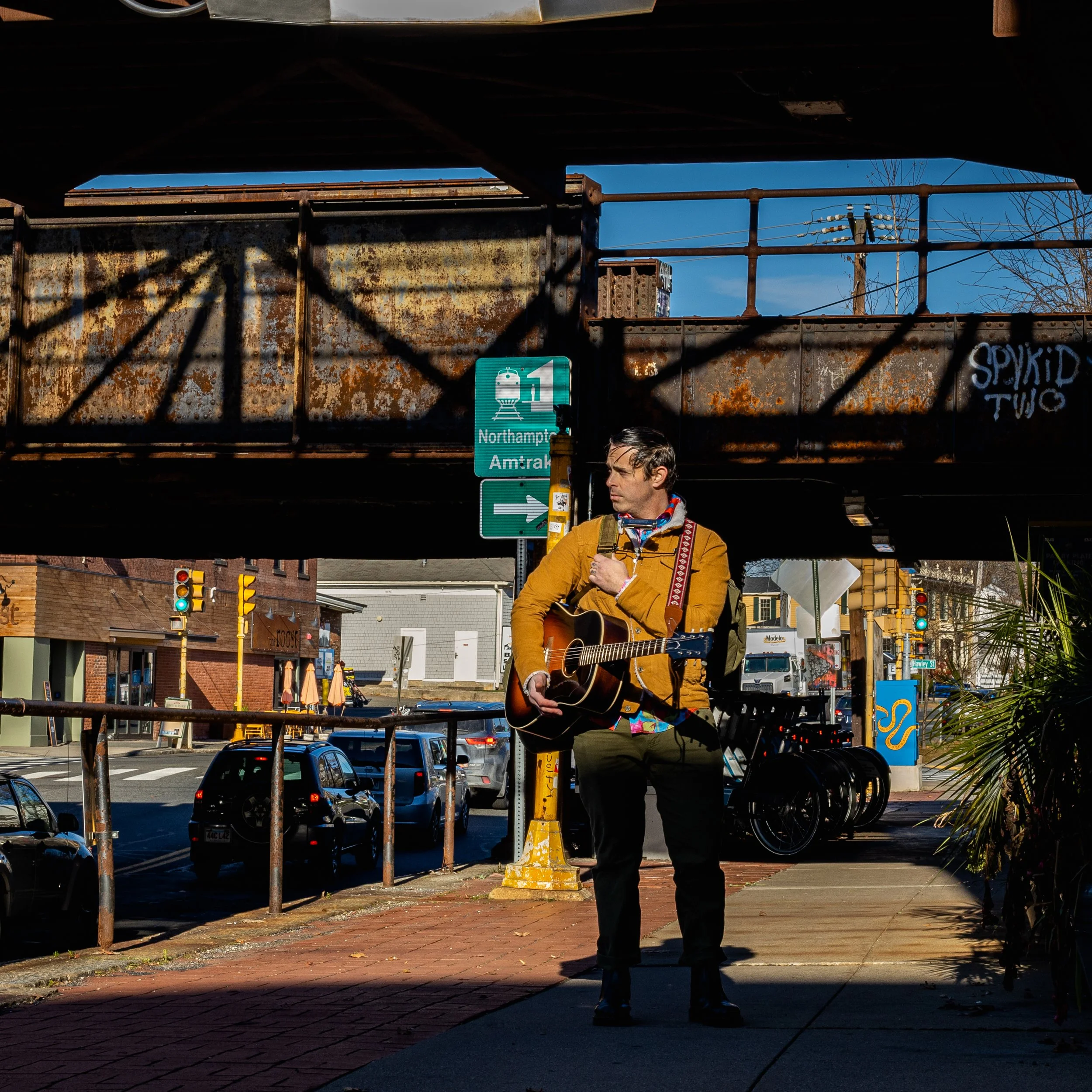 Charlie Diamond’s “Joni Mitchell’s Road To L.A.” beckons listeners on a moonlit pilgrimage.
