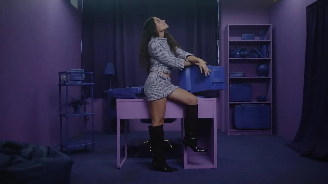 Jess Meilman’s Song “Back in a Few” Weaves Sultry R&amp;B with Haunting Nostalgia