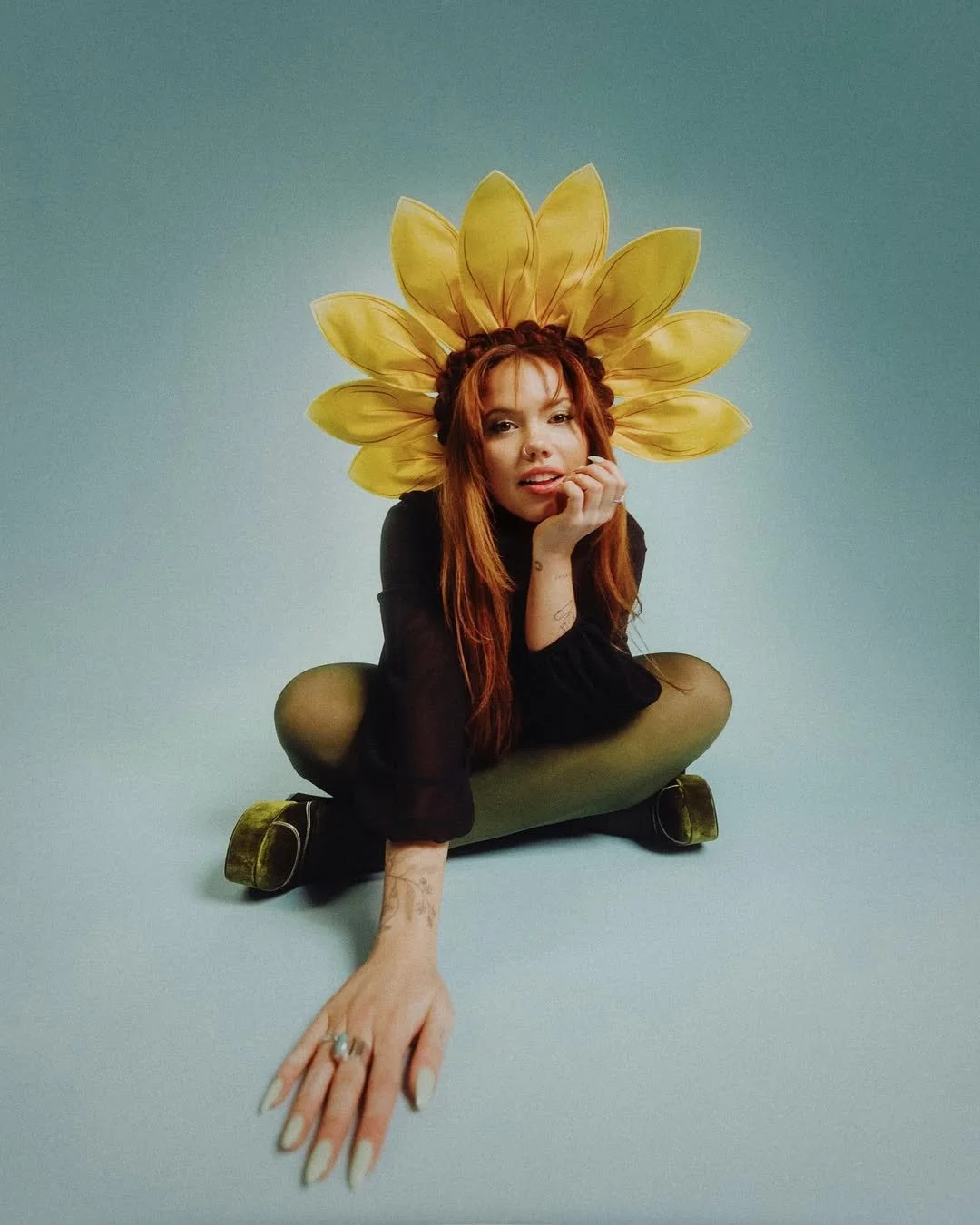 Madisyn Gifford’s "Die Happy" Glows with Folk-Pop Optimism and Renewal