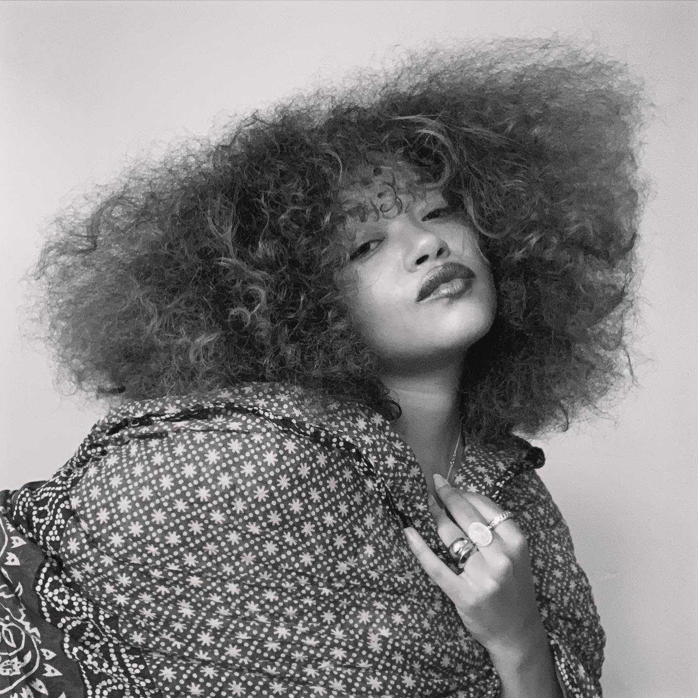 Shay Lia’s New Single ‘Ready’ Glows with Sultry R&amp;B Grooves and Hypnotic Intimacy