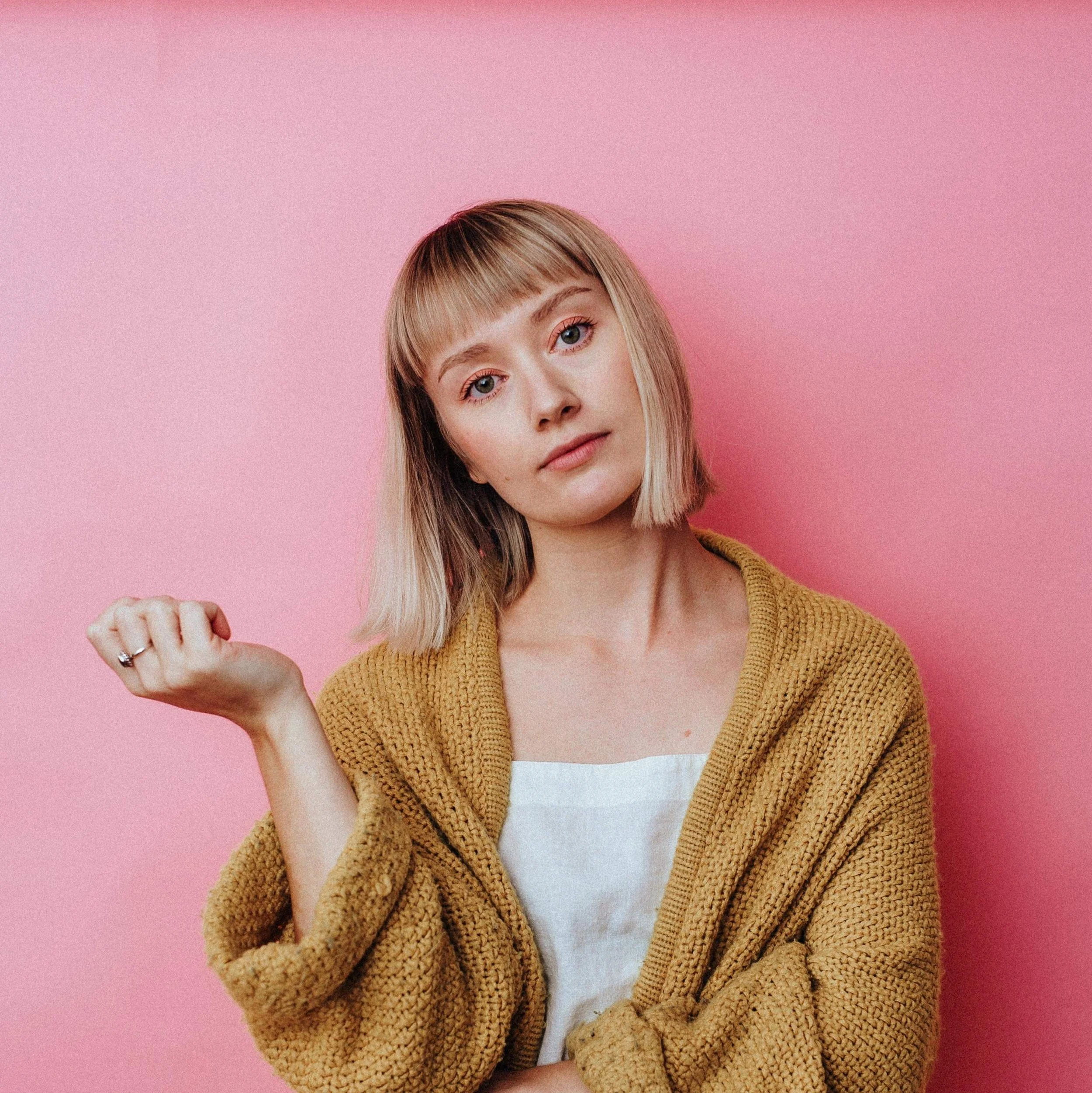 Lucille Two Balances Digital Dreaminess and Indie Pop Euphoria in Vibrant New Single “Pixels”