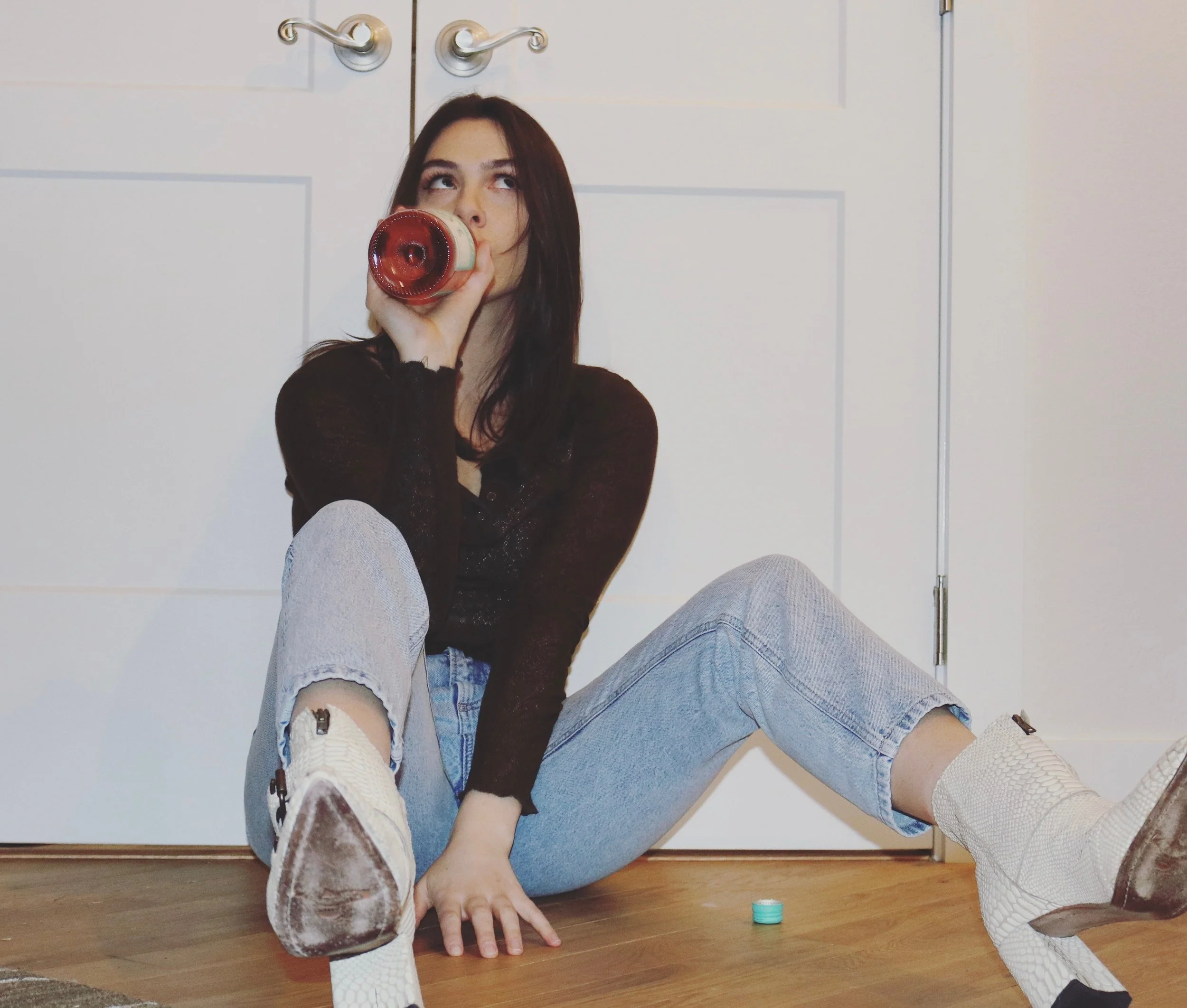 Sultry, Sharp, Self-Made: Estella Dawn’s “Drunk &amp; Messy” Is Late-Night Truth in a Glass