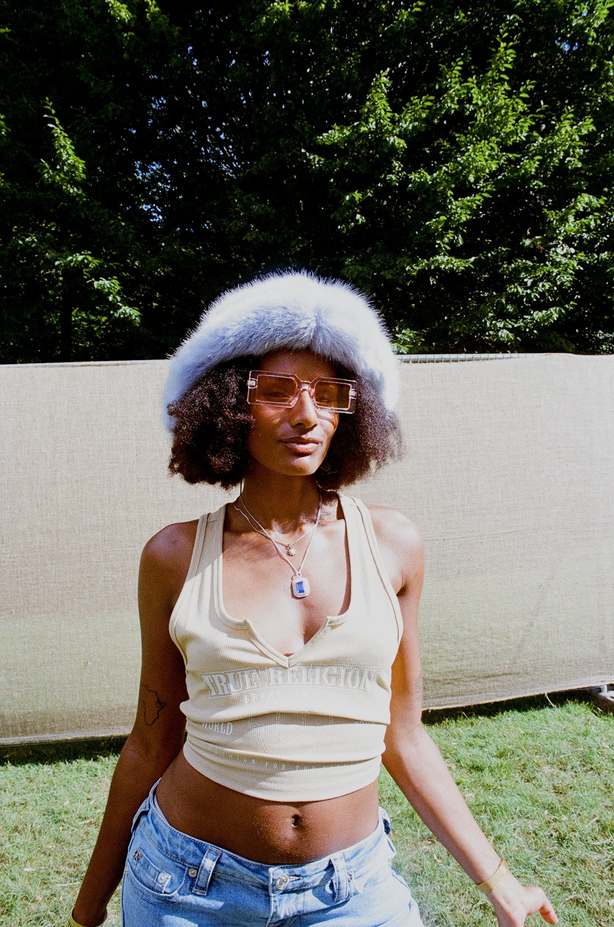 Meron T Released “stormy weather,” A Feel-Good Resilience Groove from the Palindrome EP