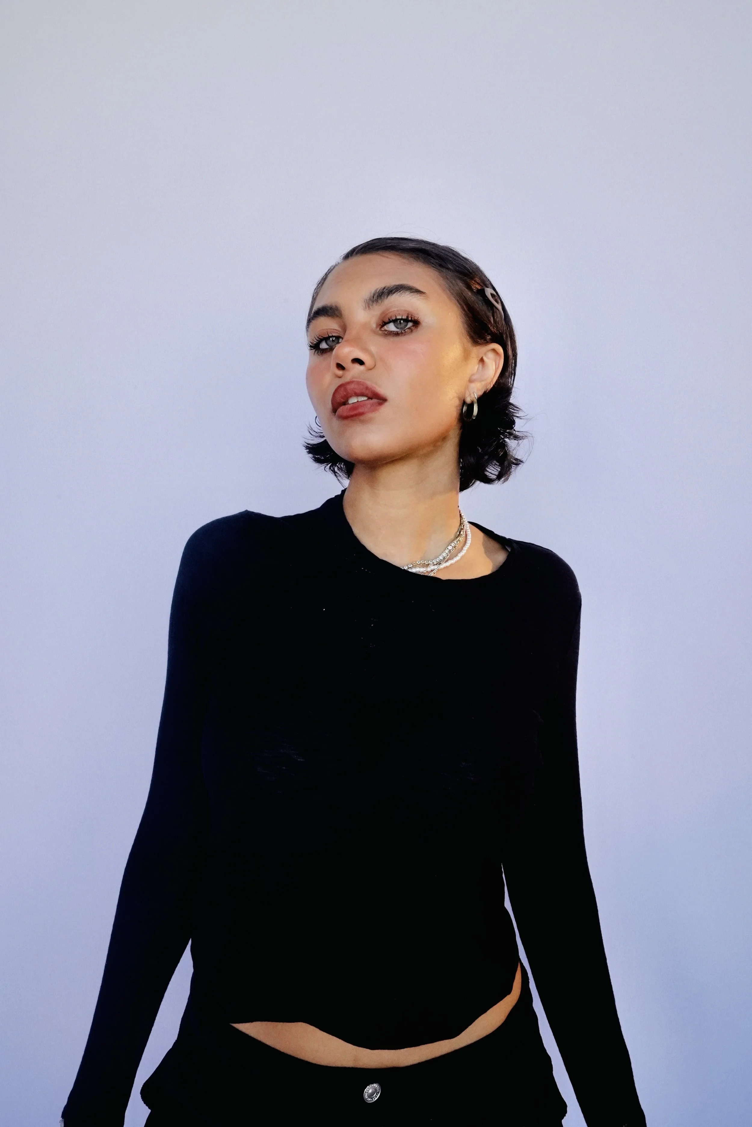 avalon’s Latest single “sydney” Revisits Teenage Loss with Adult Grace and Radical Vulnerability