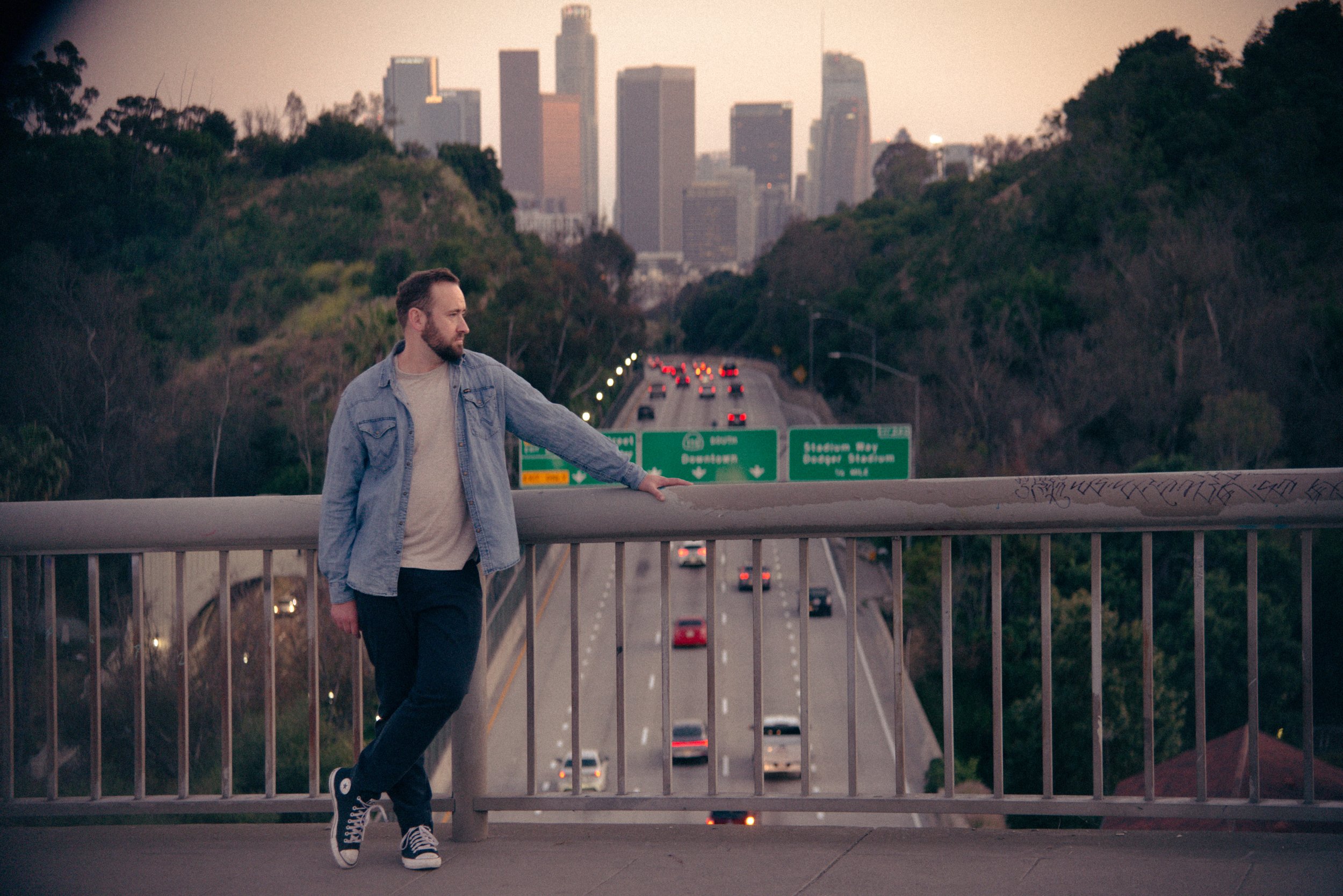 On His Debut Album “Idling High,” Jake Cassman pairs folk earth with Pop-rock spark.