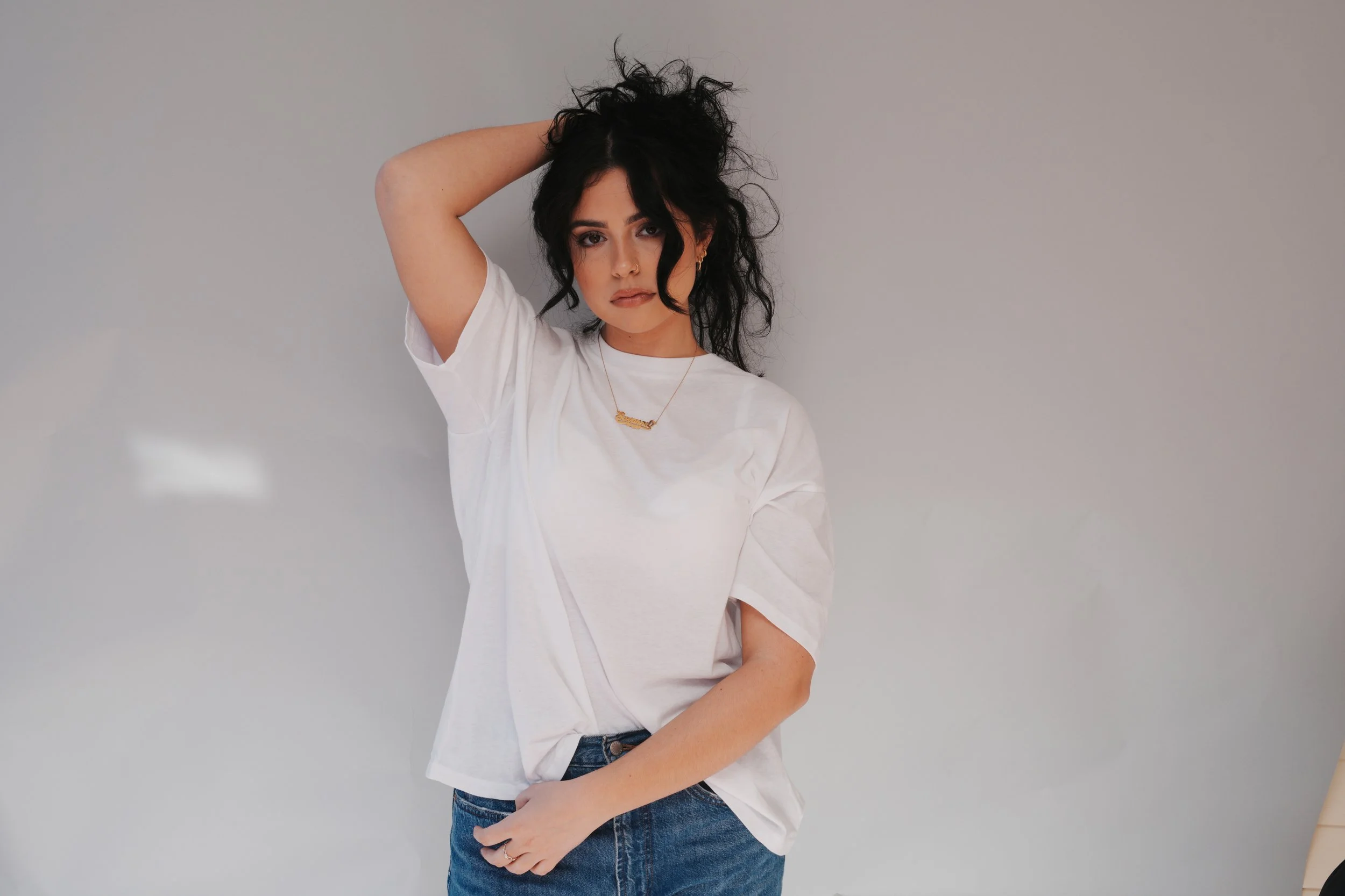 Savanna Leigh turns denial into a mid-tempo alt-pop confession on Her New Single “Nothing Yet.”