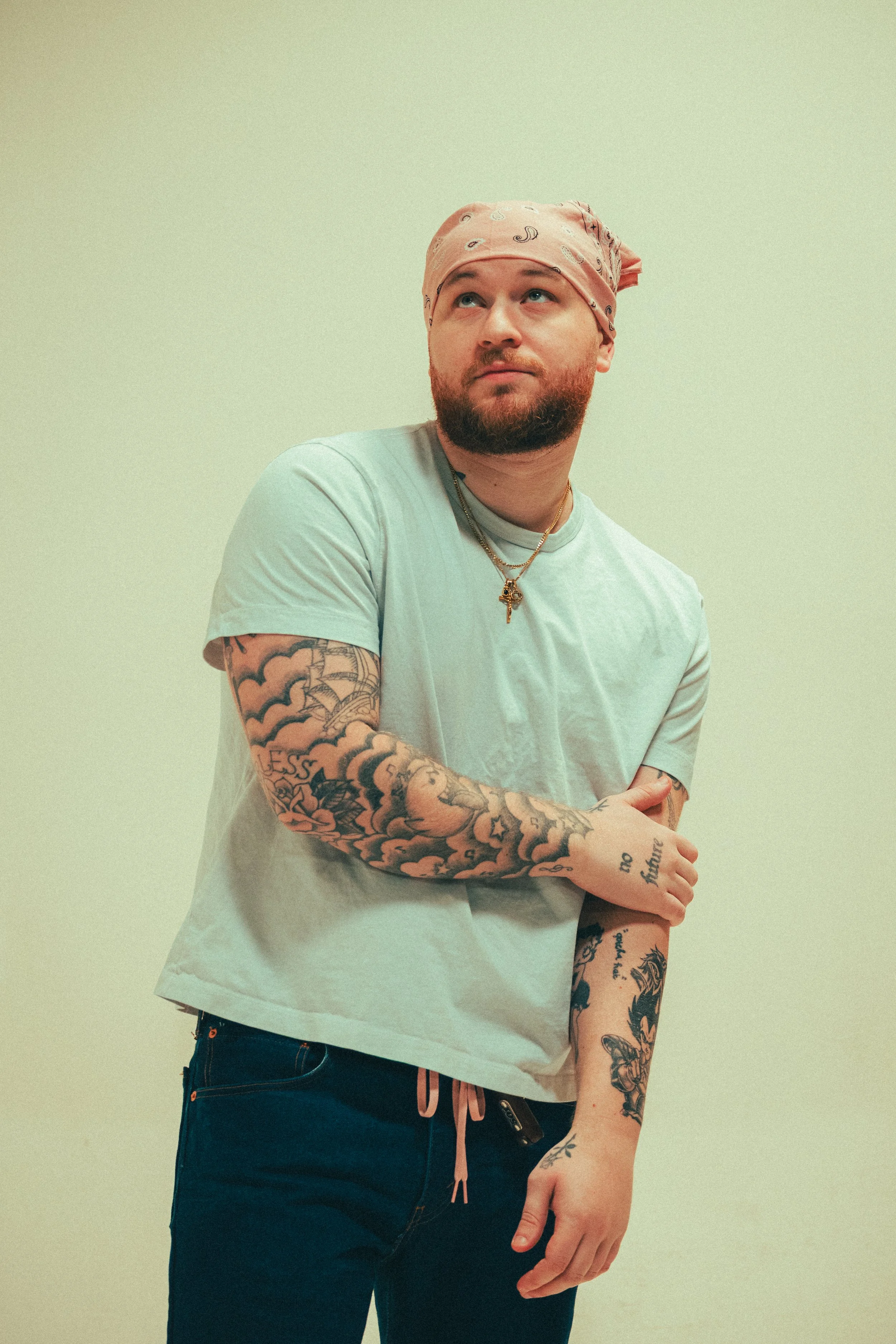 Dallas Murrae Blends Indie Hip-Hop and Country Reflection on the Breakup Track “I Don’t Smoke”