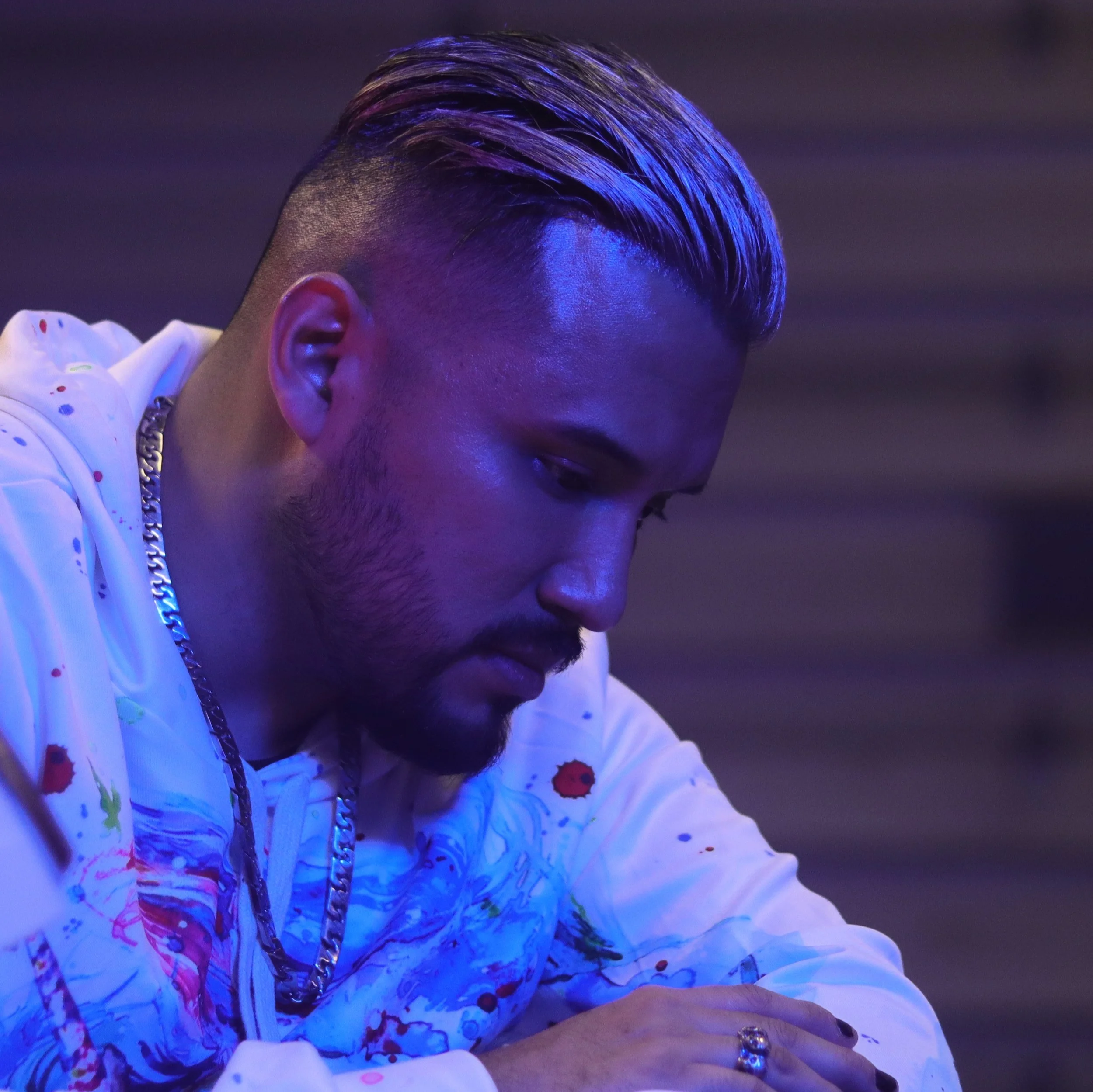 Bor Luos Turns the Joy and Ache of Parenthood into a Warm Groove on “PARADOX”