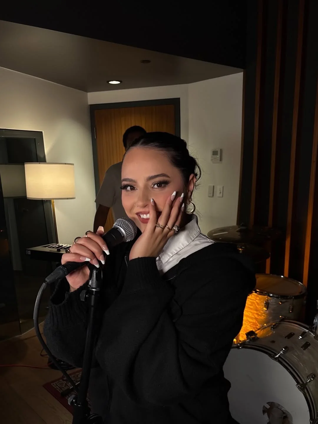 Mississauga’s Kiki Rowe Brings Smooth Self-Awareness to Contemporary R&amp;B on “Fools”