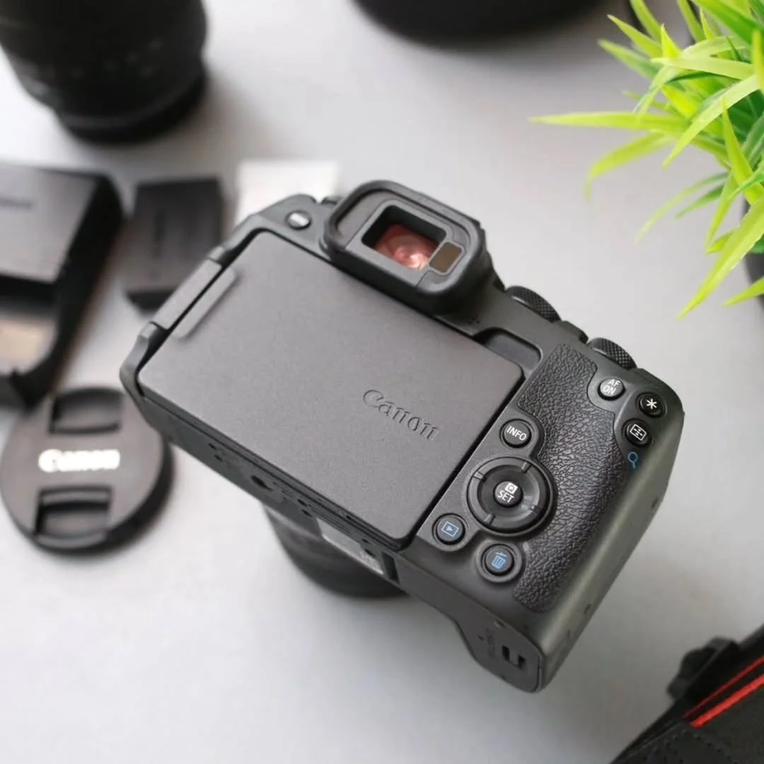 The Canon EOS R8 