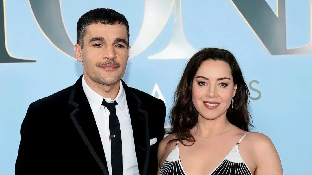 Aubrey Plaza Brings Chic Chanel Maternity Style to the 2026 Tony Awards