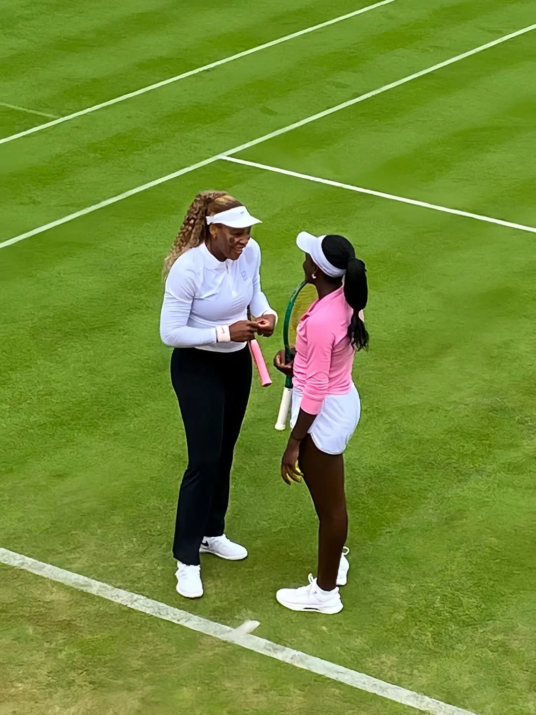 Serena Williams Makes Winning Return at Queen’s Club With Canada’s Victoria Mboko