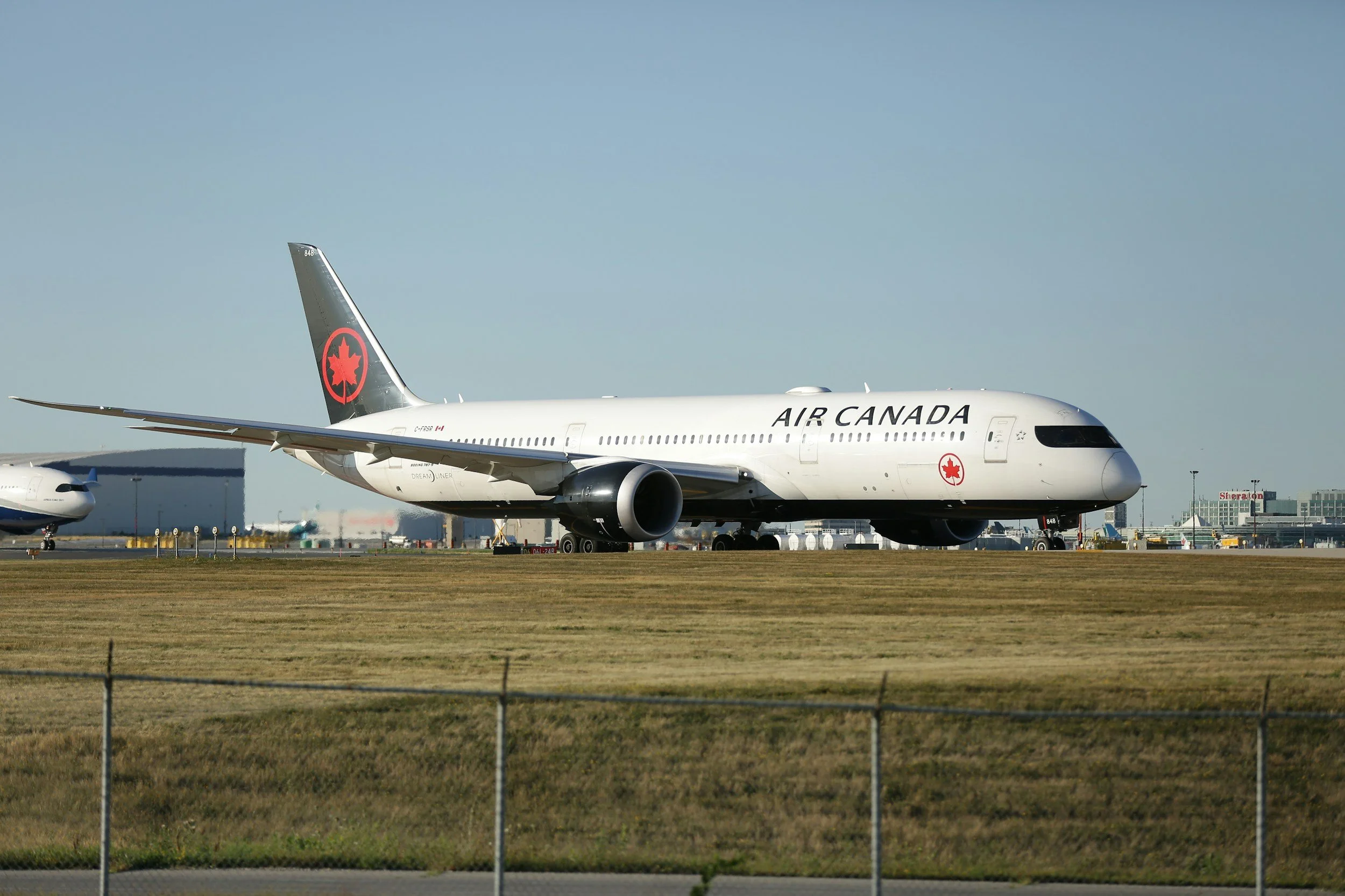Former Air Canada Pilot Charged After Allegedly Flying Without Proper Licence for Years