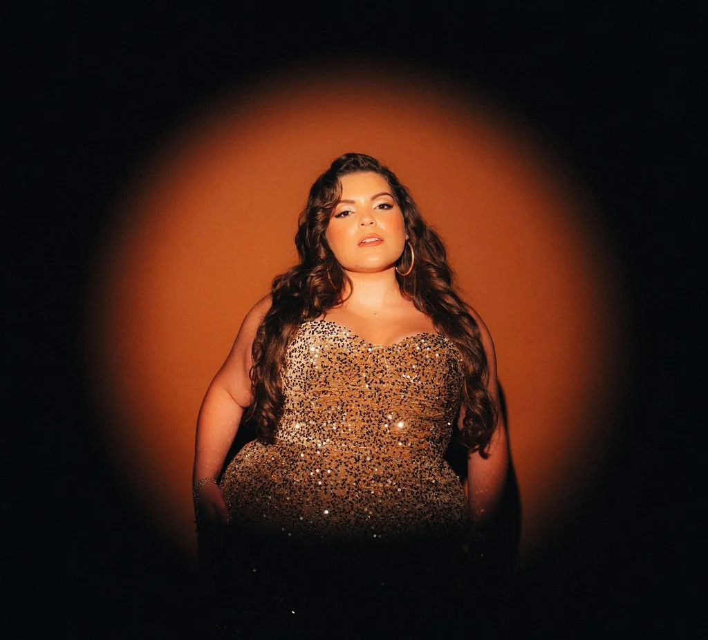 Elle Baez Celebrates Self-Love and Latina Identity on the Radiant Electro-Pop Single “Naturally”