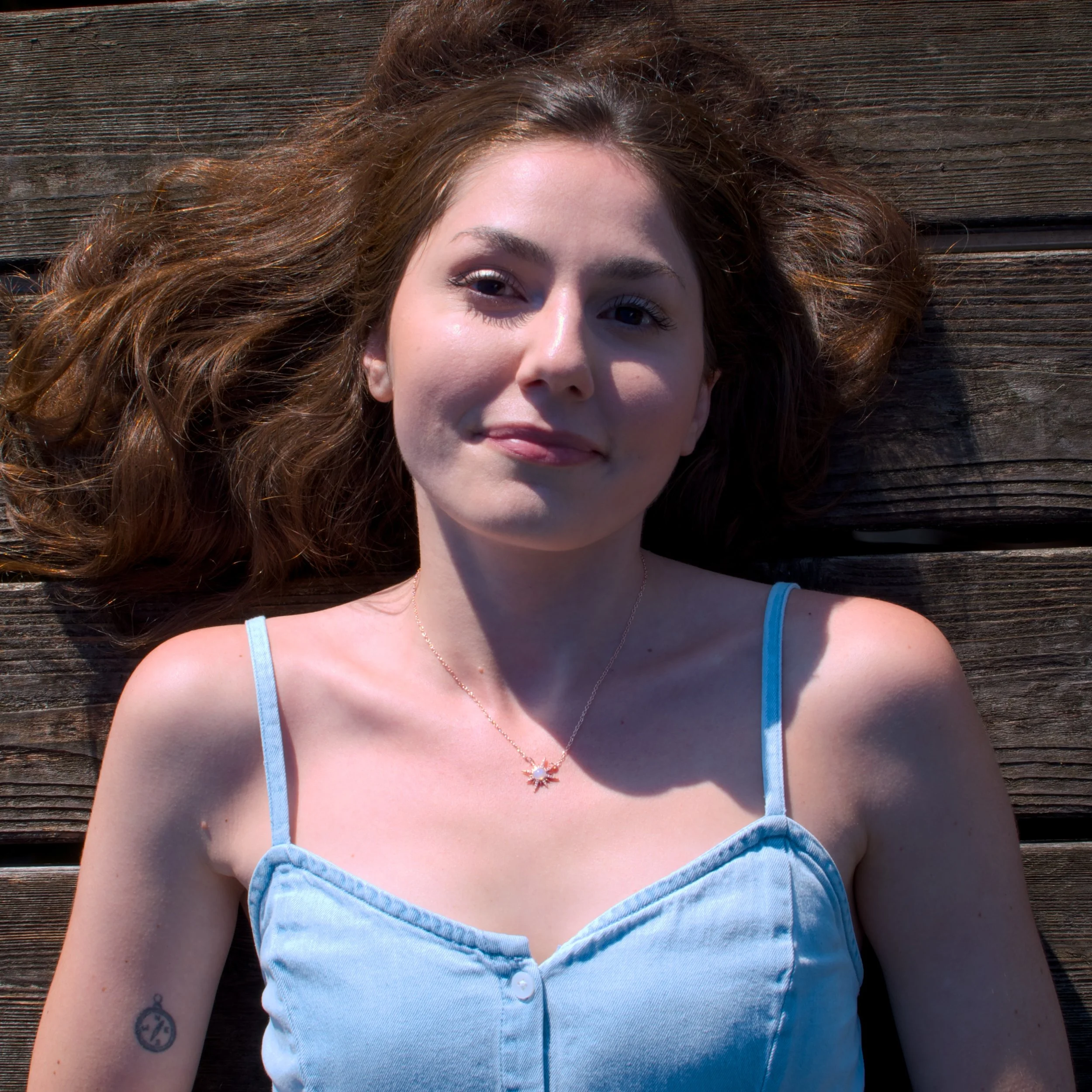 Canadian Alt-Pop Artist VO XO Turns Messy Self-Acceptance Into Quiet Strength on “Love Herself”
