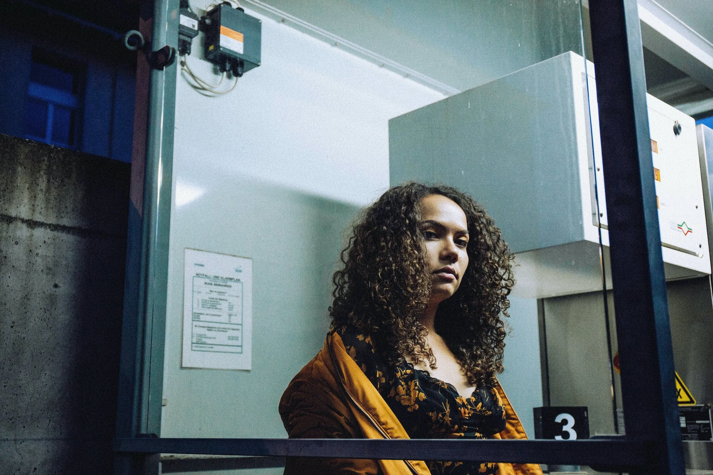 Switzerland Singer Caroline Alves Delivers Timeless Softness with “Stay”