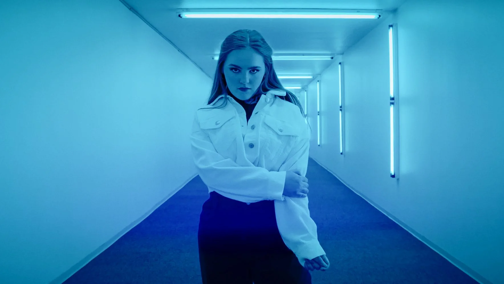 Norway Singer Hanna Andrea Delivers Emotional Alt Pop Depth with “Pinnacles”