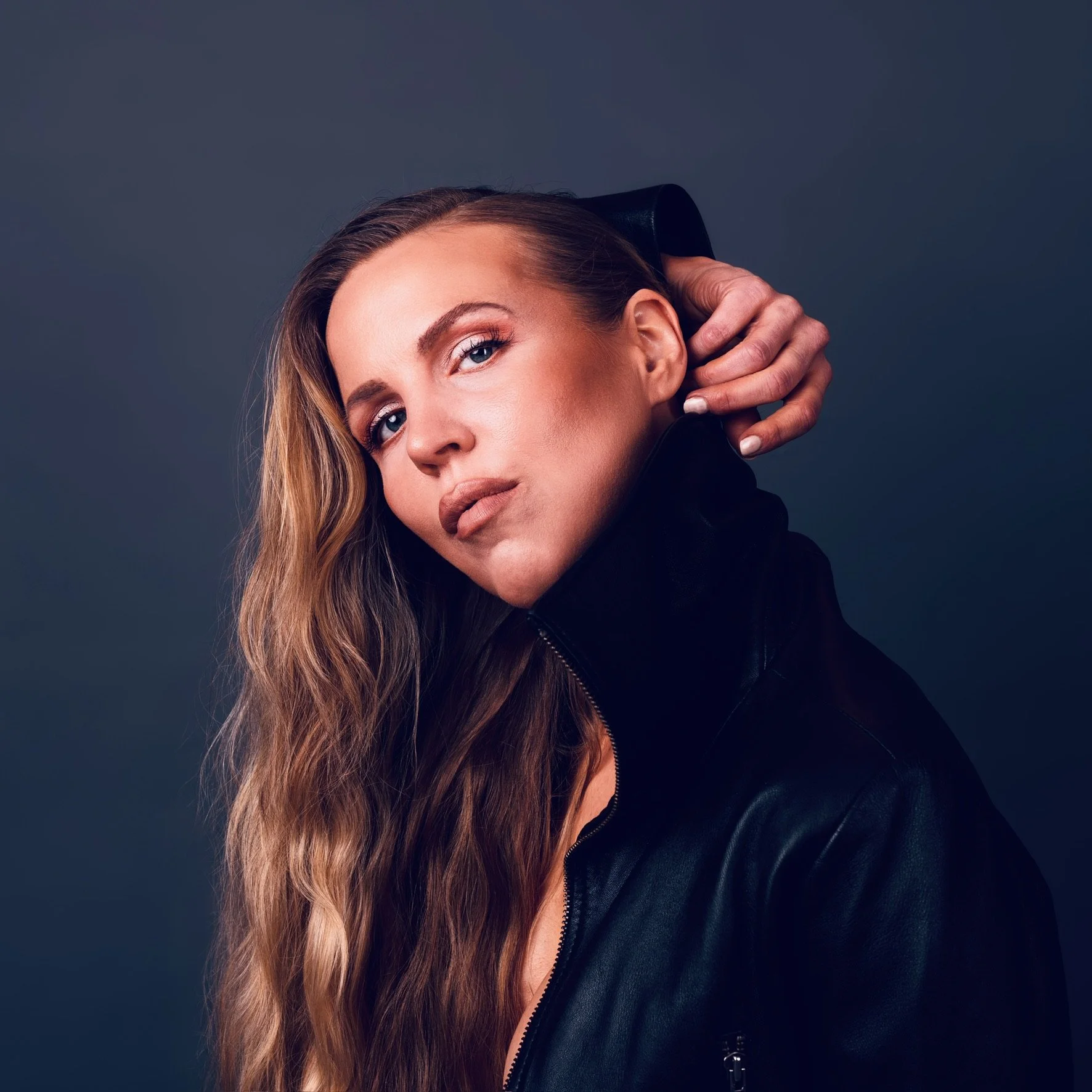 Swedish Artist Amelie Aldner Finds Clarity in New Single “Young Love”