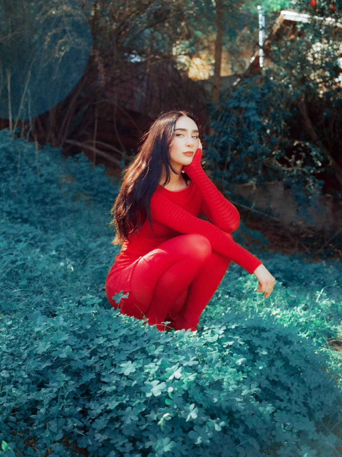 Australian Singer Rowe Explores Self-Respect and Heartbreak on “I’m Not Sorry”