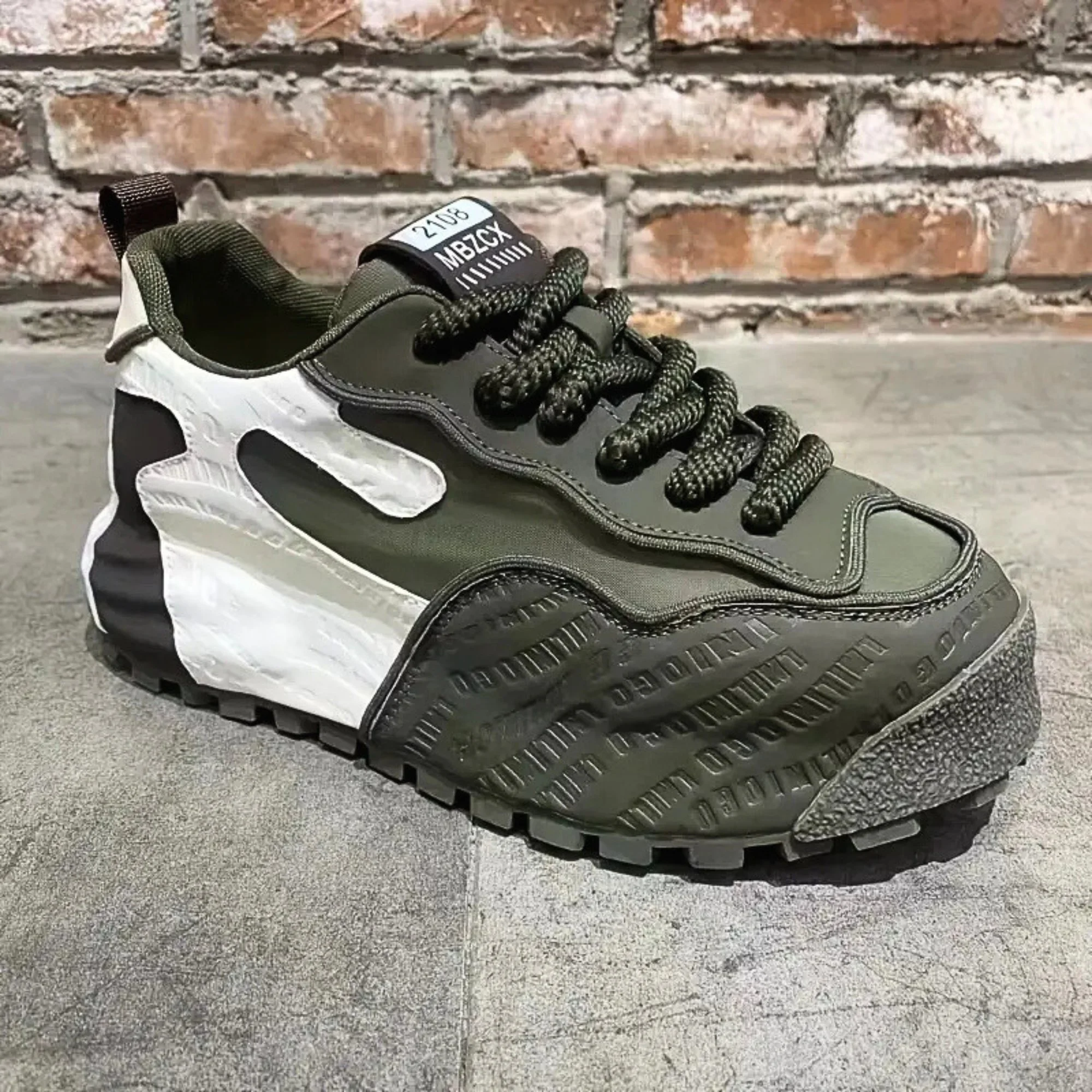 Sneaker MB- green.jpg