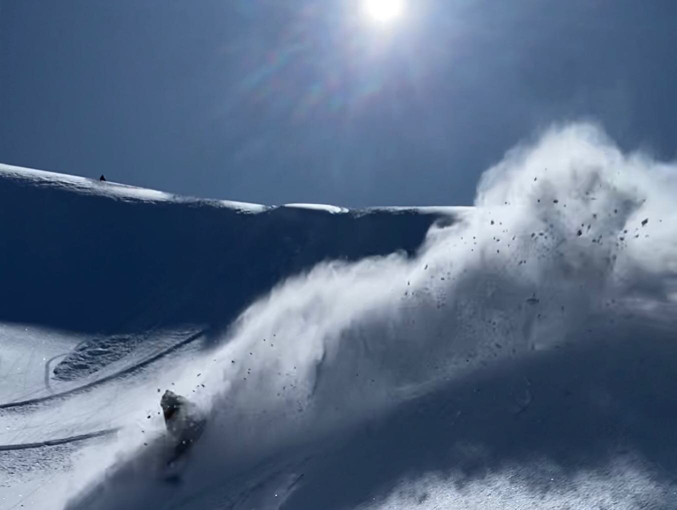 It was a pleasure to have a couple of Australia&rsquo;s finest young shredders join us out here with @harrismountainsheliski we lucked into some amazing conditions and it was epic to rip with these guys!
@jesse_james_parkinson  @valentinoguseli 🙌🏻 