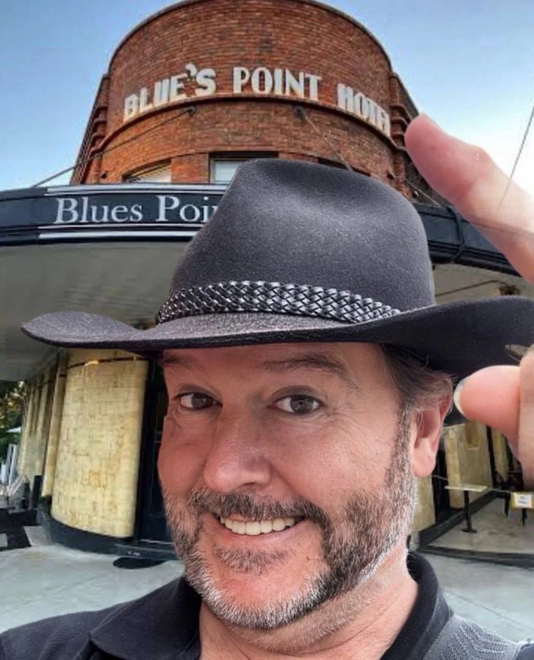 Get quizzy with it! 🤓 Join Craig (the best trivia host around😜🤠) will test your brain power every Wednesday night - loads of fun and awesome bar tab prizes to be won! ⁠It gets busy so bookings are essential 📞 Phone 9955 2675 or head to the link i