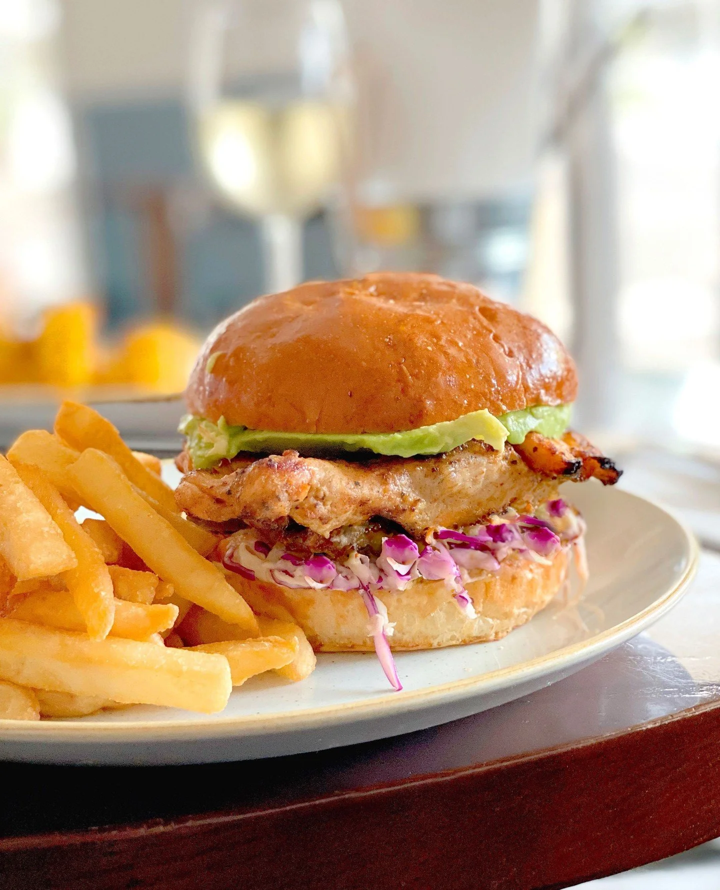 The ALL-NEW Grilled Cajun Chicken Burger is proving a very popular addition to our Summer menu!!! 😋 Grilled Cajun Chicken with pickled cabbage salad, chilli mayo on a toasted bun served with golden chips 🤤⁠
🍽️ Full bistro menu available all day fr