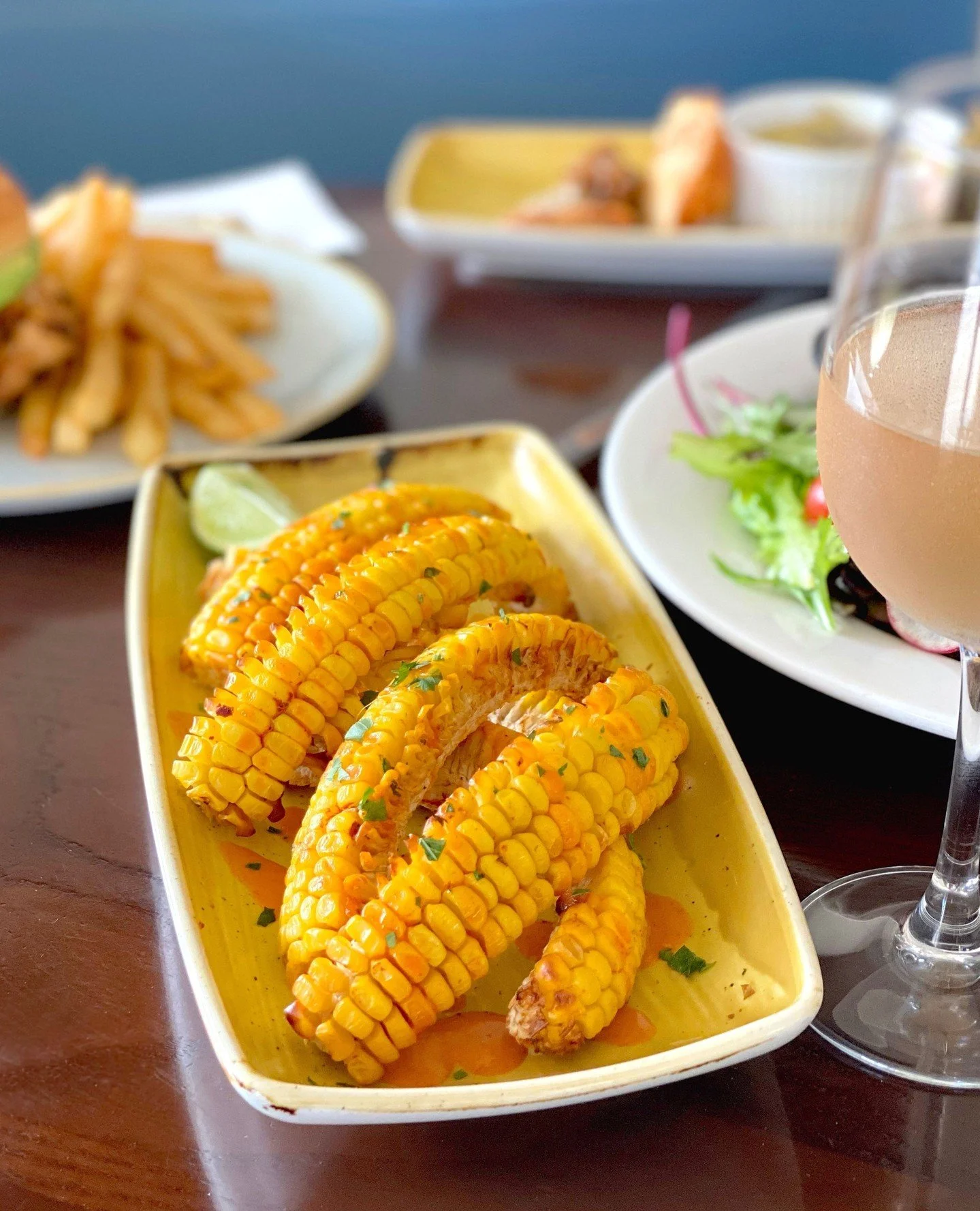 Loving our summery Chilli Lime Corn Ribs with chimichurri and tomato salsa 🌽 🤤☀️⁠
🍽️ Full Bistro menu available all day on weekends from 11.30am⁠
#loveyourlocal ⁠
🔗 Head to the link in bio to book your group in for a weekend long lunch 🥂