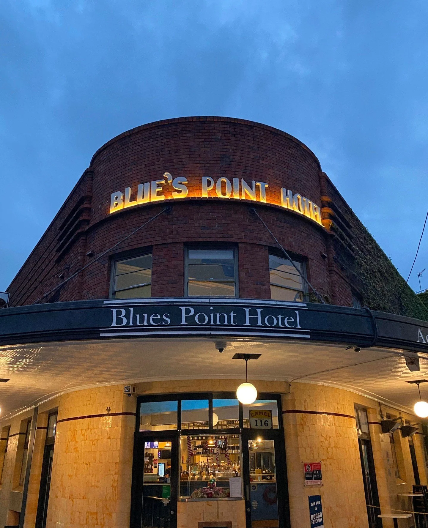 ⛈️☔️ Beautiful even in the drizzle 💙⁠
#loveyourlocal⁠ #nopokies⁠
🏉 And remember State of Origin is on tonight so no trivia this week