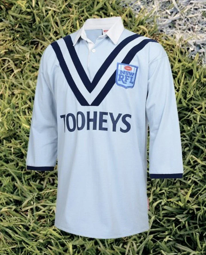 TONIGHT!🏉 Cheer on The Blues at The Blues 🙌💙⁠
⁠&bull; $7 Schooners Tooheys New &amp; Old⁠
&bull; $1 chicken wings - honey soy or chilli, minimum order 10😋⁠
&bull; Your chance to win an Origin Retro Jersey on the night!⁠
Don't miss out, book your 