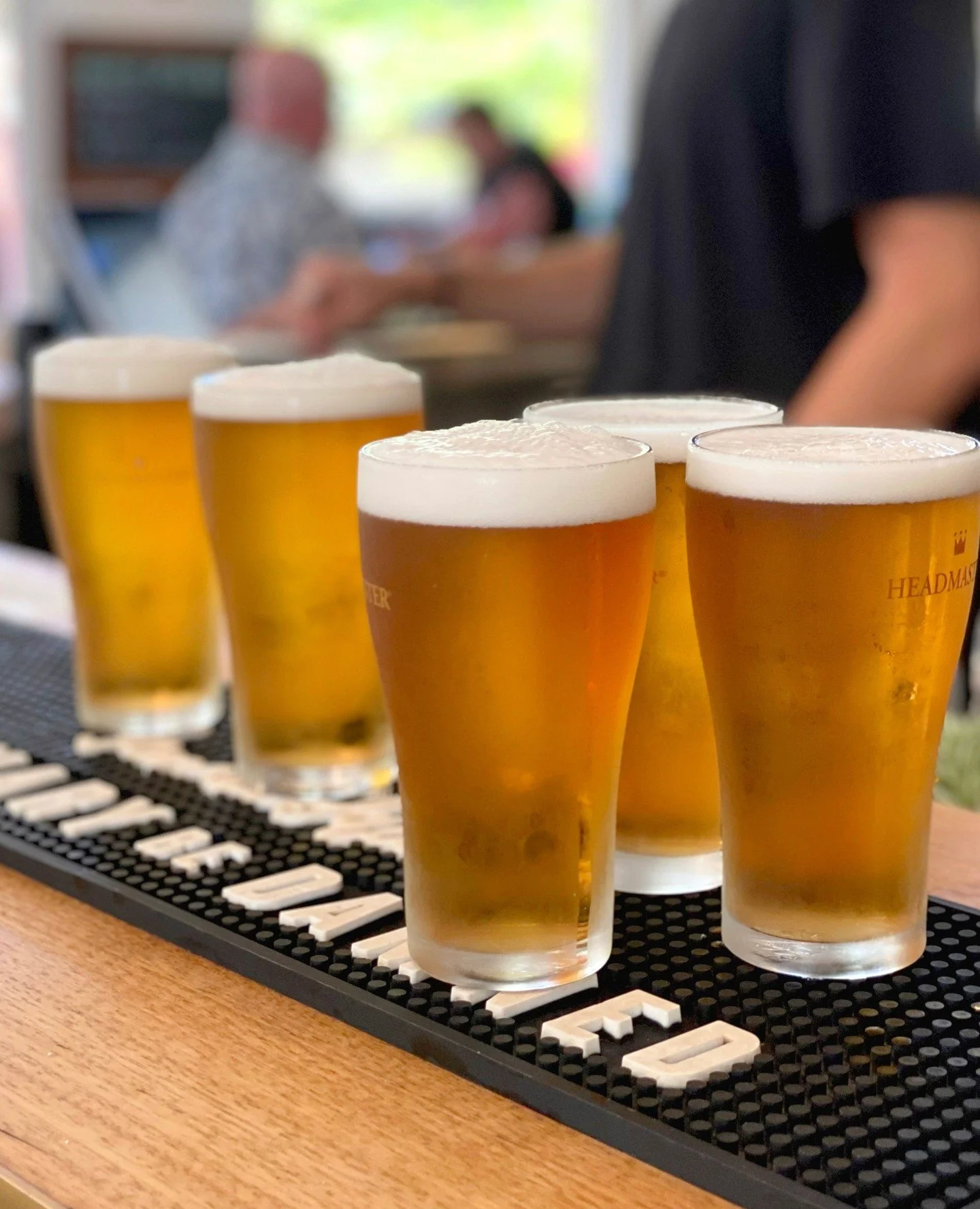 Here's cheers to the WEEKEND!🍻 Did you know you can pick up $24 jugs of Sapporo, Young Henrys Newtowner or Young Henrys Cider all day every day at The Blues 🙌 ALL DAY. EVERY DAY.⁠
#loveyourlocal #seeyouattheblues⁠ #nopokies