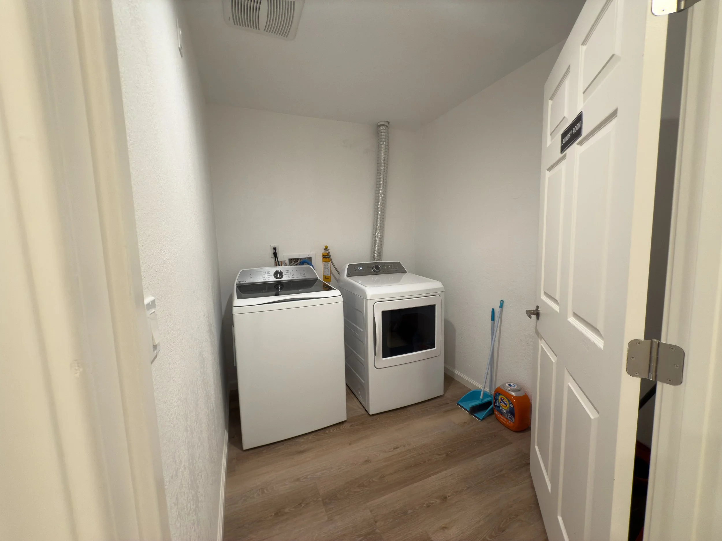 AFTER | LAUNDRY ROOM